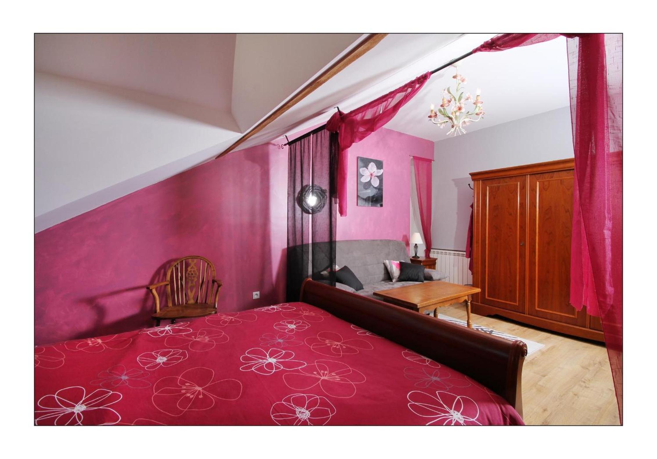 Double Room - Photo 2