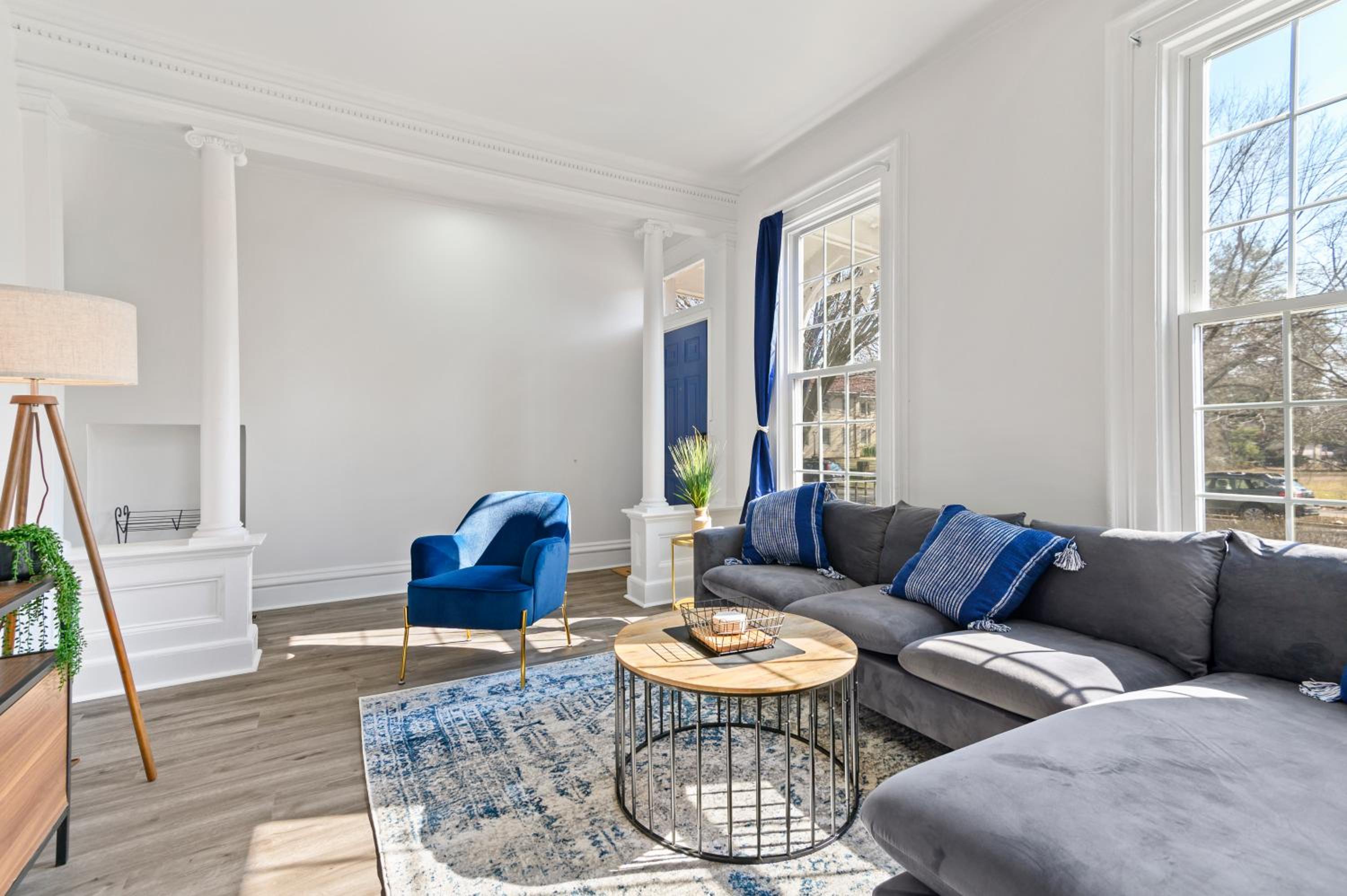 Three-Bedroom Apartment - Photo 1