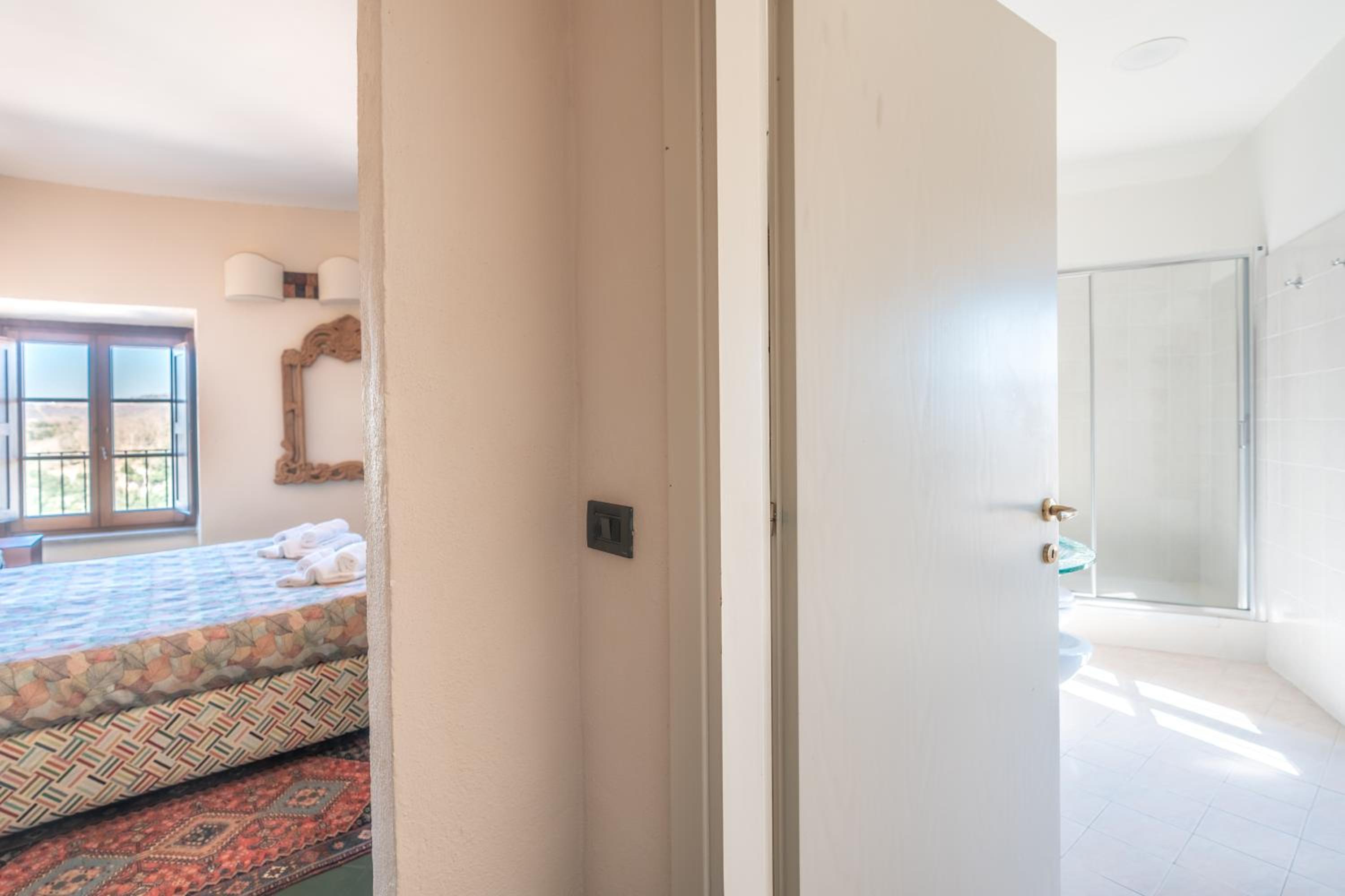 Suite - Photo 4