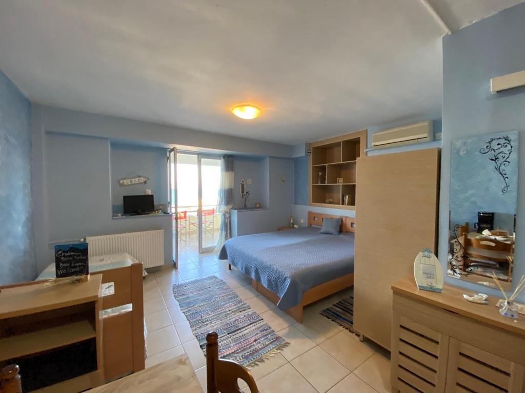 Apartment with Sea View photo 3