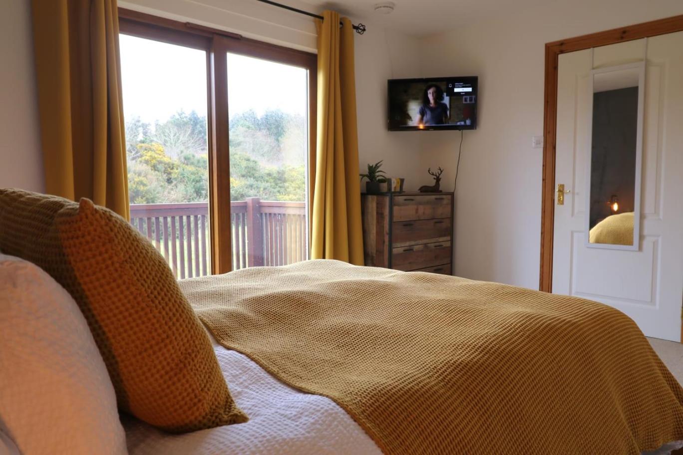 Deluxe King Room photo 1