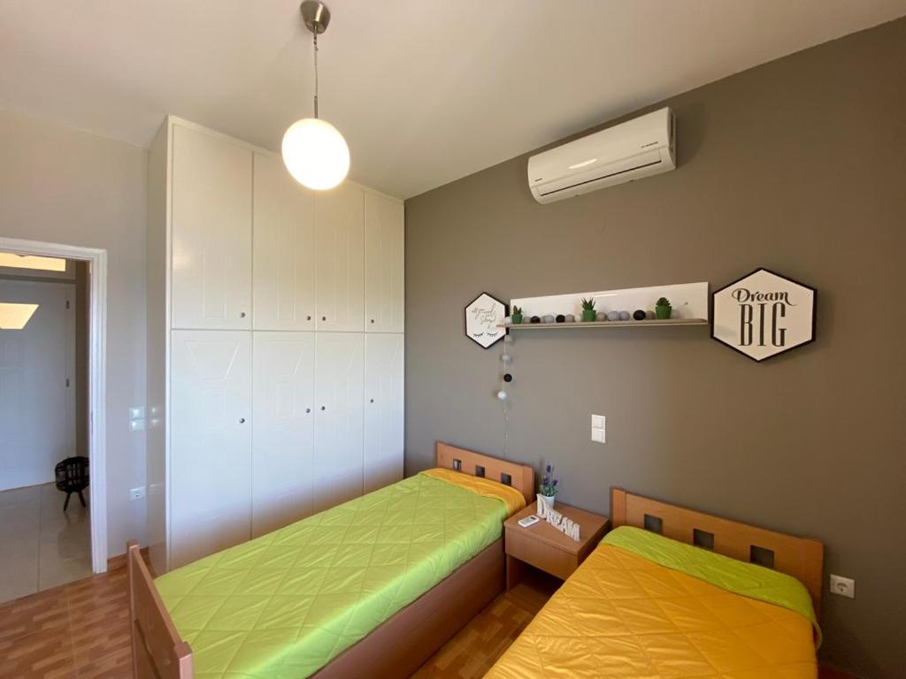Three-Bedroom Apartment photo 1