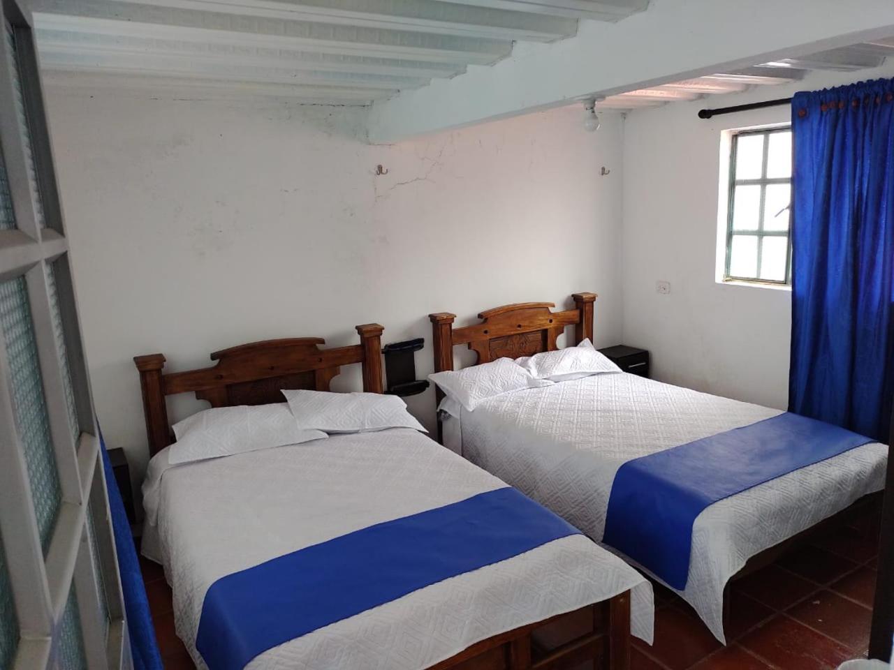Economy Quadruple Room photo 2