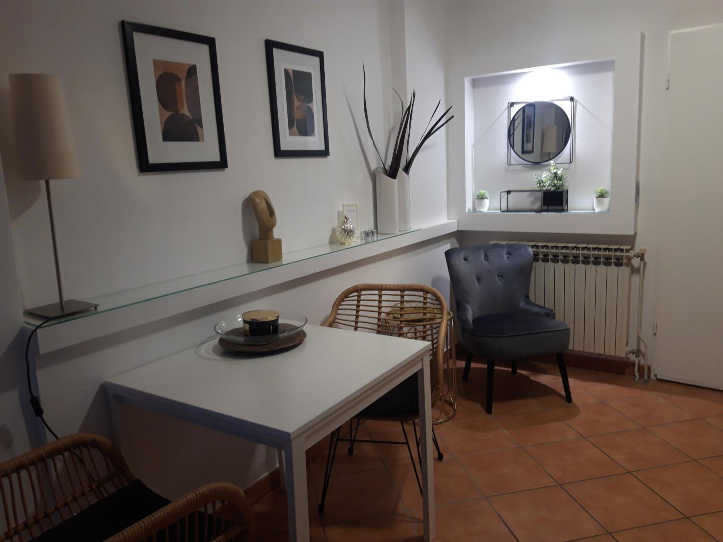 One-Bedroom Apartment with Balcony
