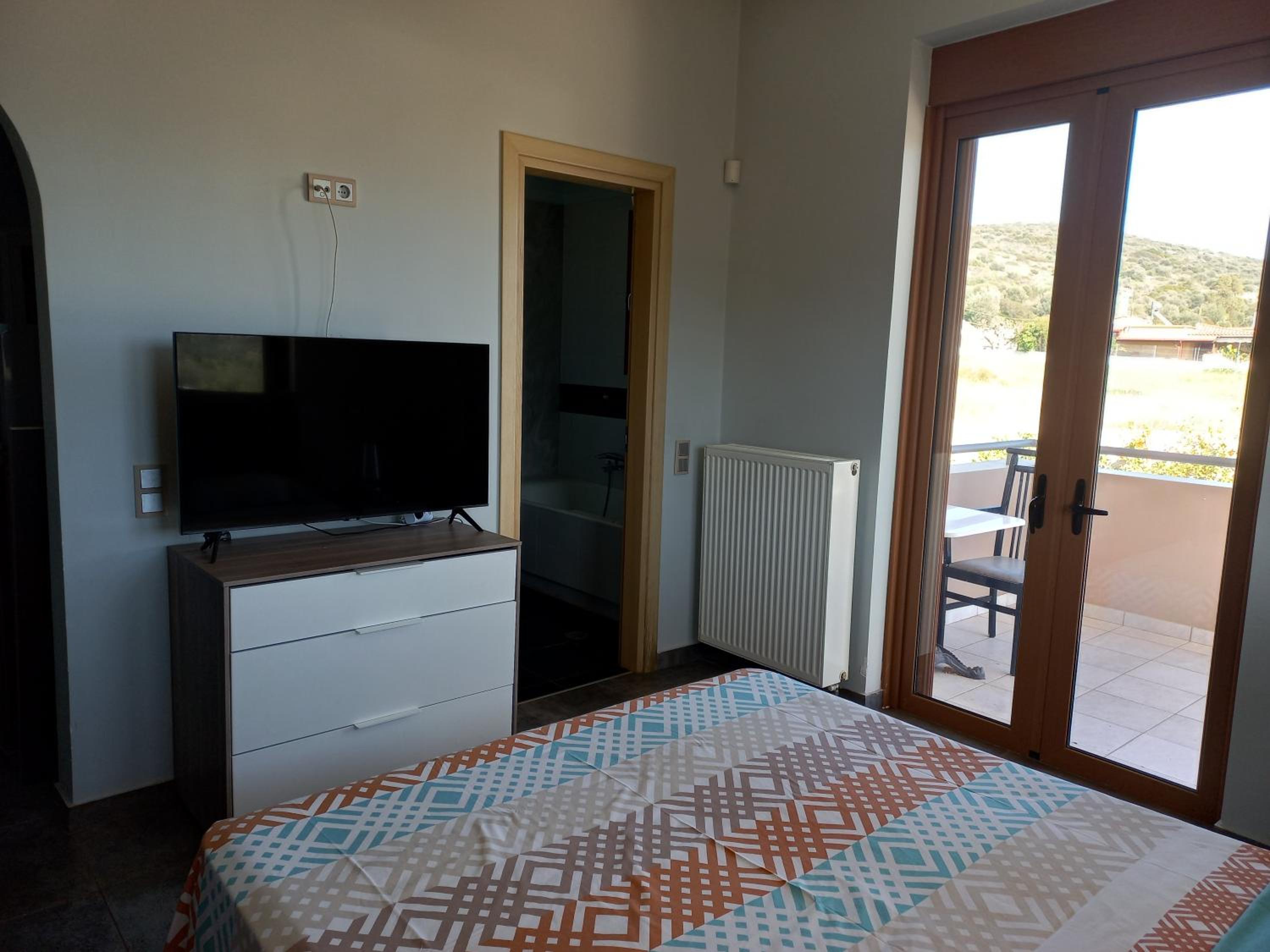 Two-Bedroom Apartment - Photo 7