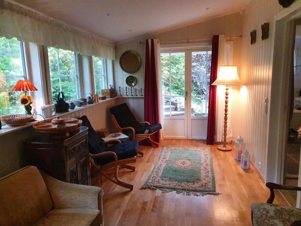 Four-Bedroom House photo 2
