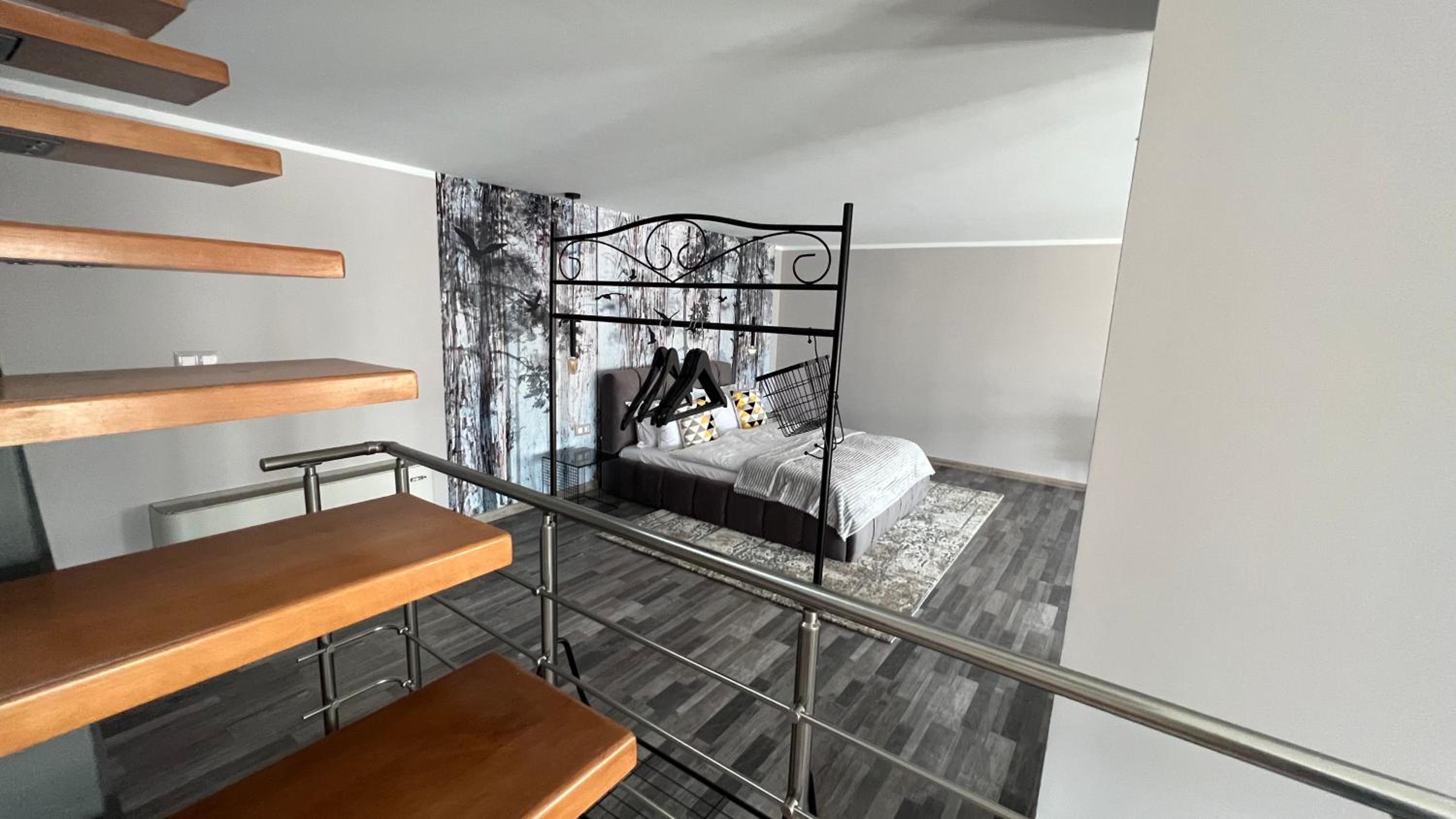 Superior King Suite - Photo 10