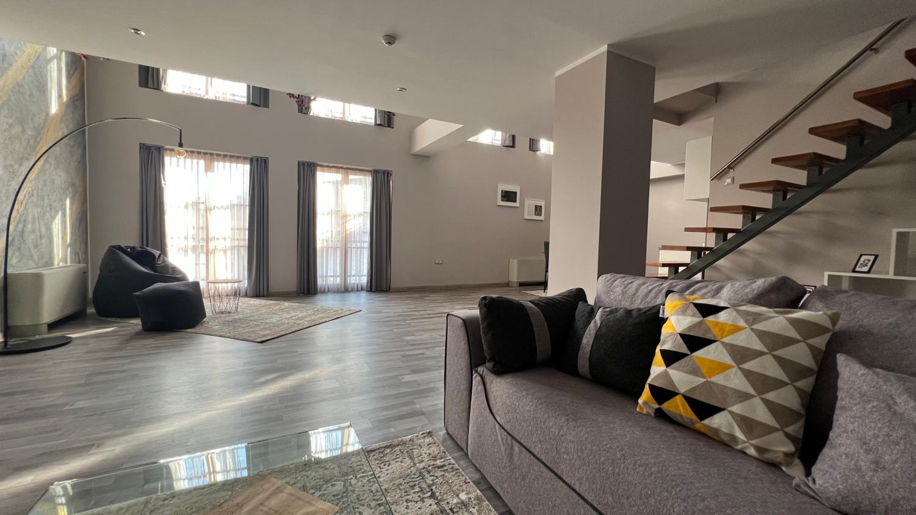 Superior King Suite - Photo 12