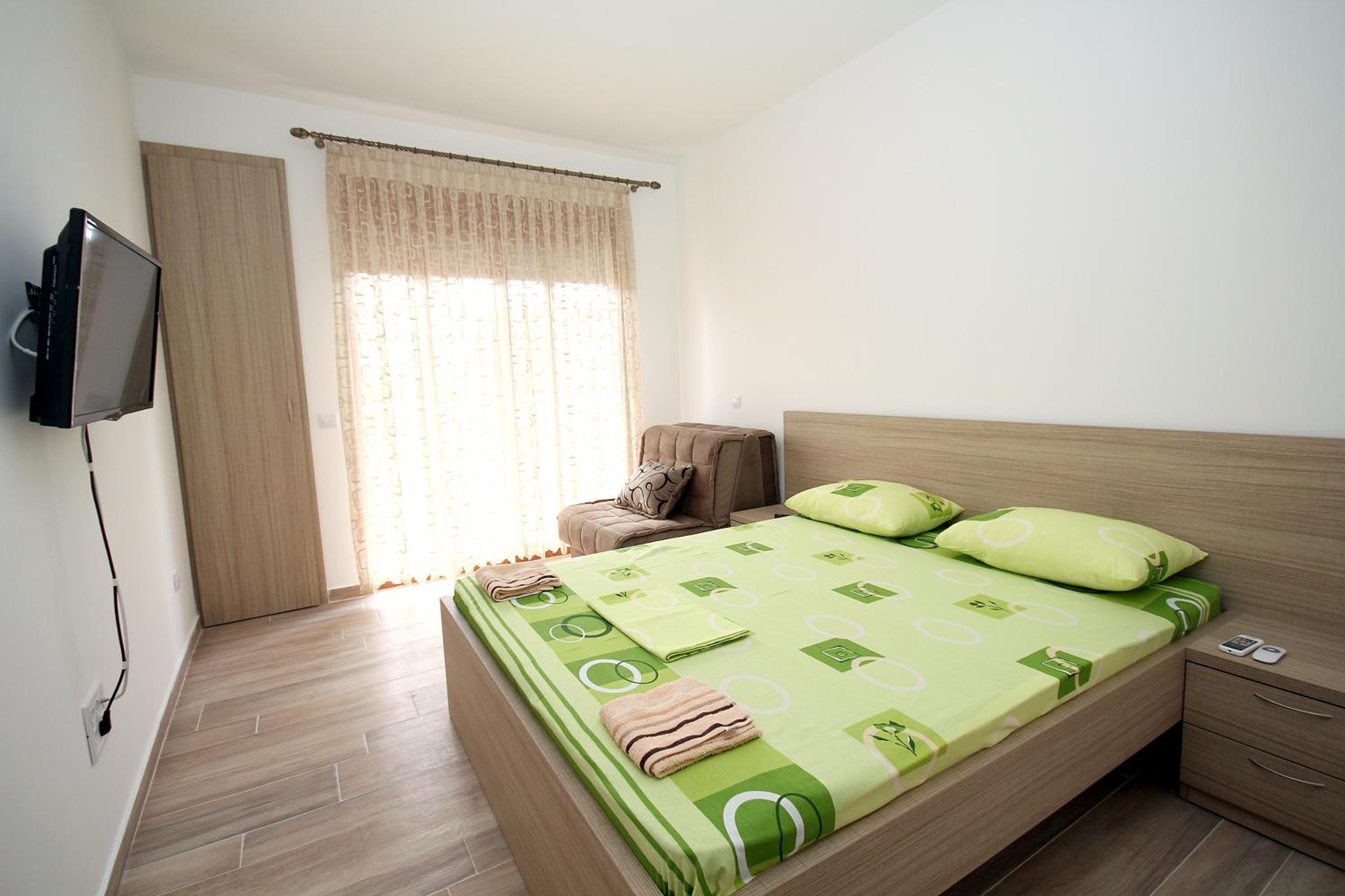 Deluxe Apartment