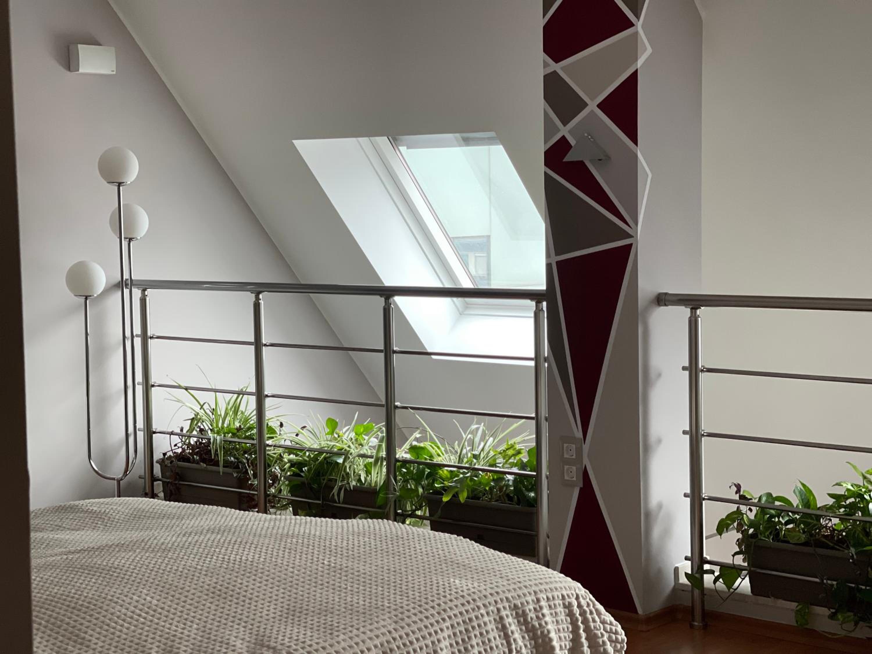 Deluxe Family Suite - Photo 15