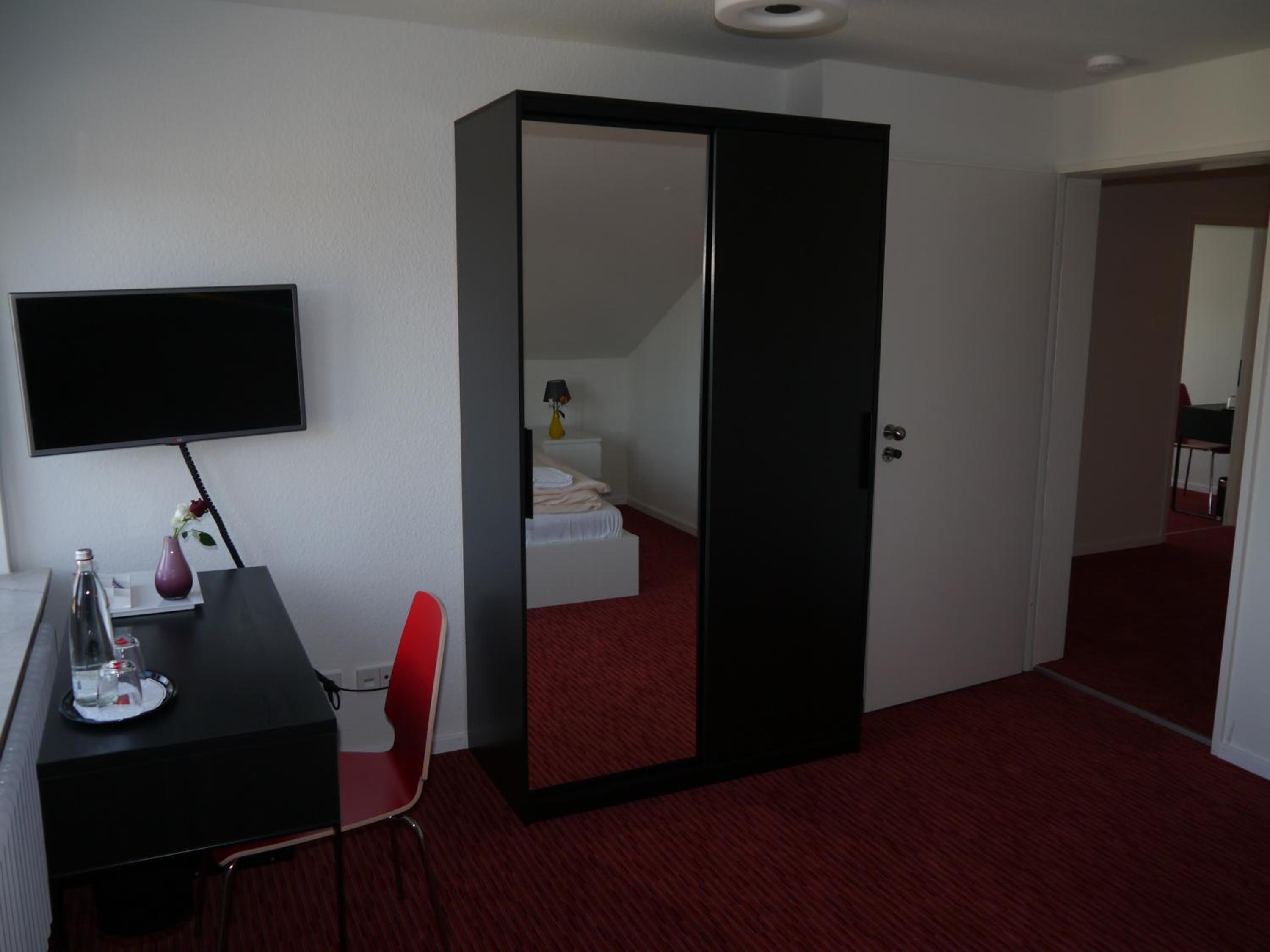 Double Room - Photo 2