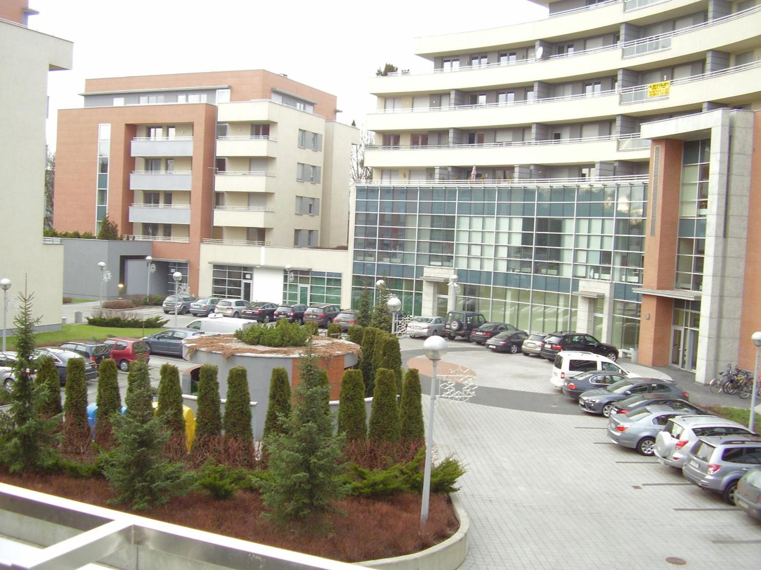 Apartment - Photo 22