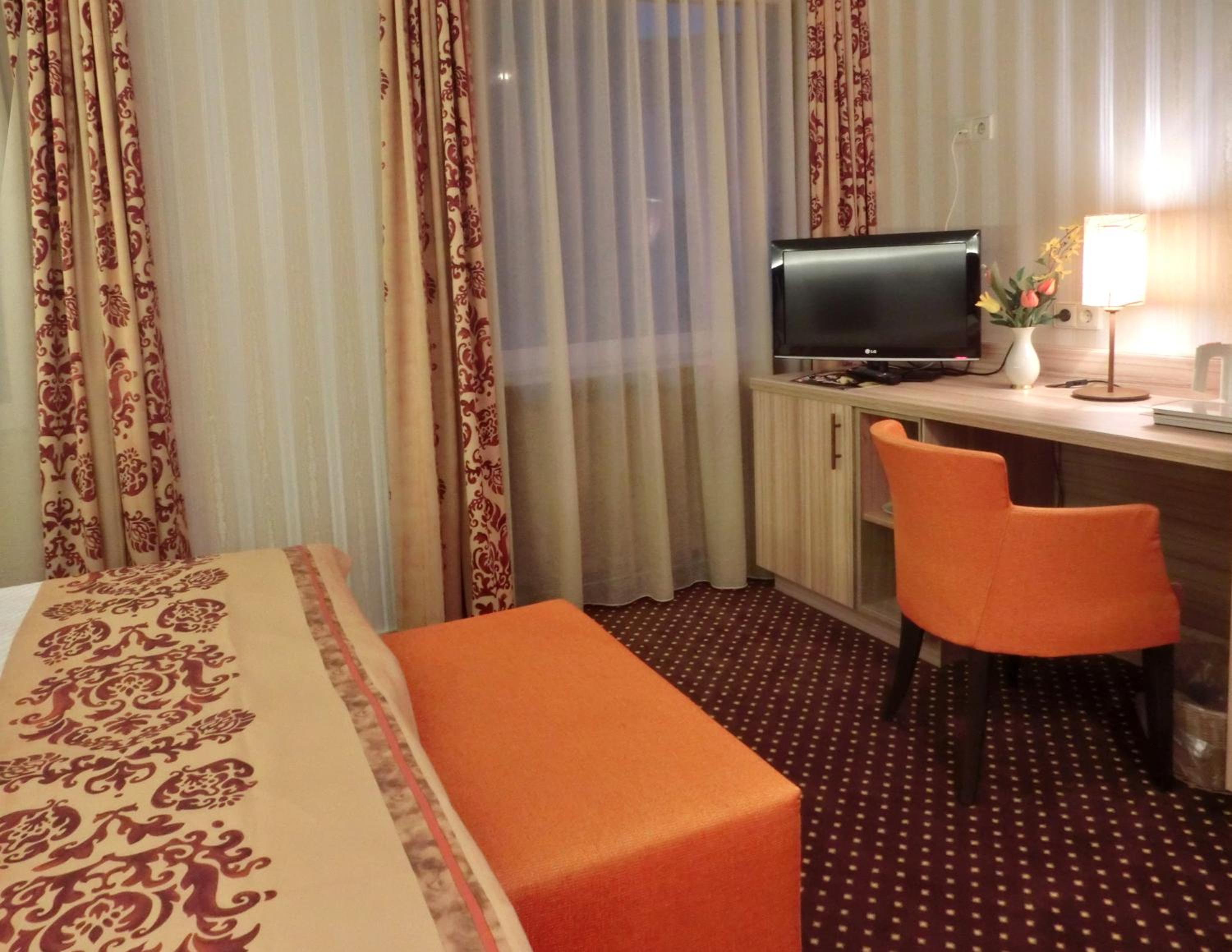 Double Room - Photo 2