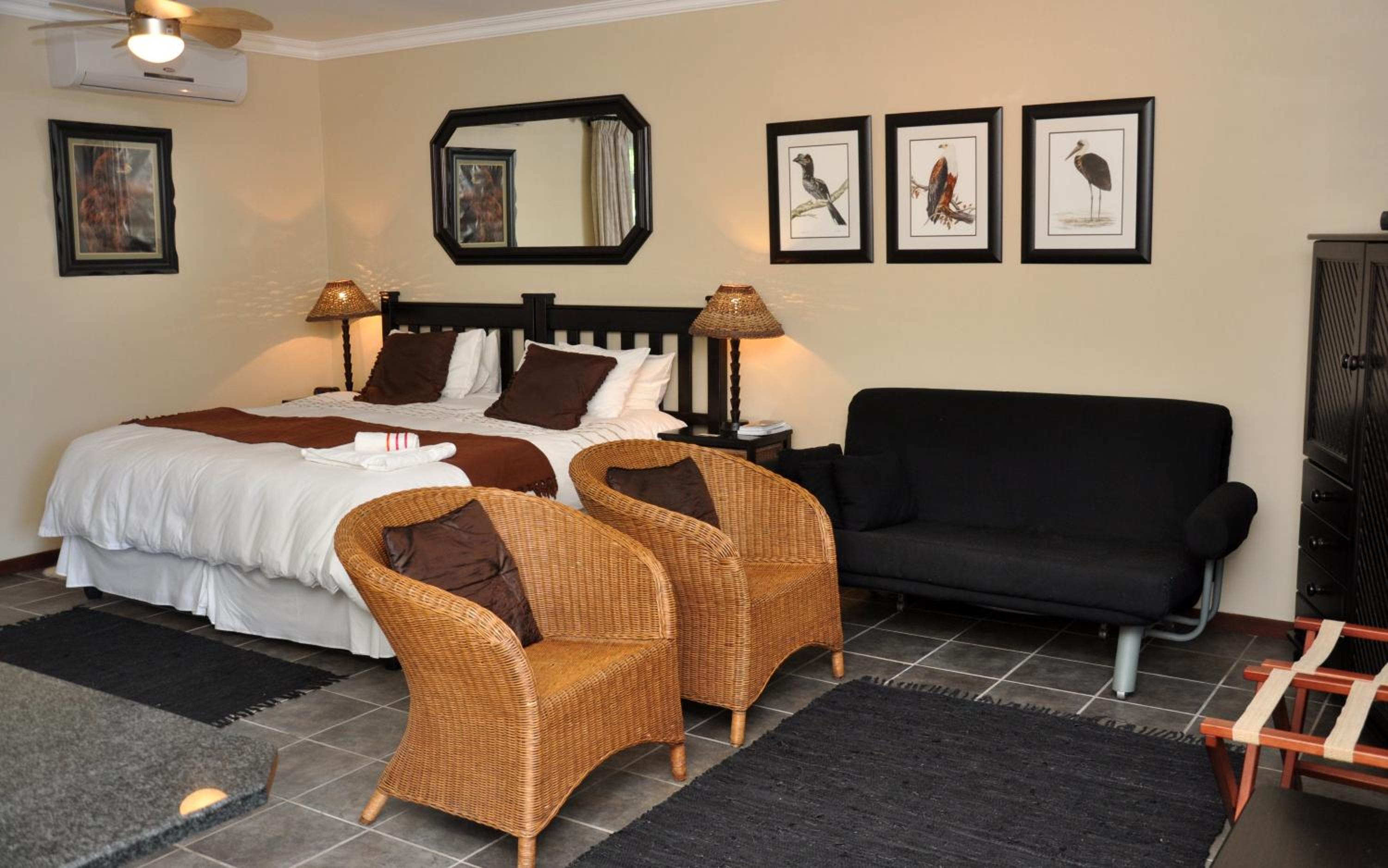 Deluxe Double or Twin Room with Sofa Bed photo 1