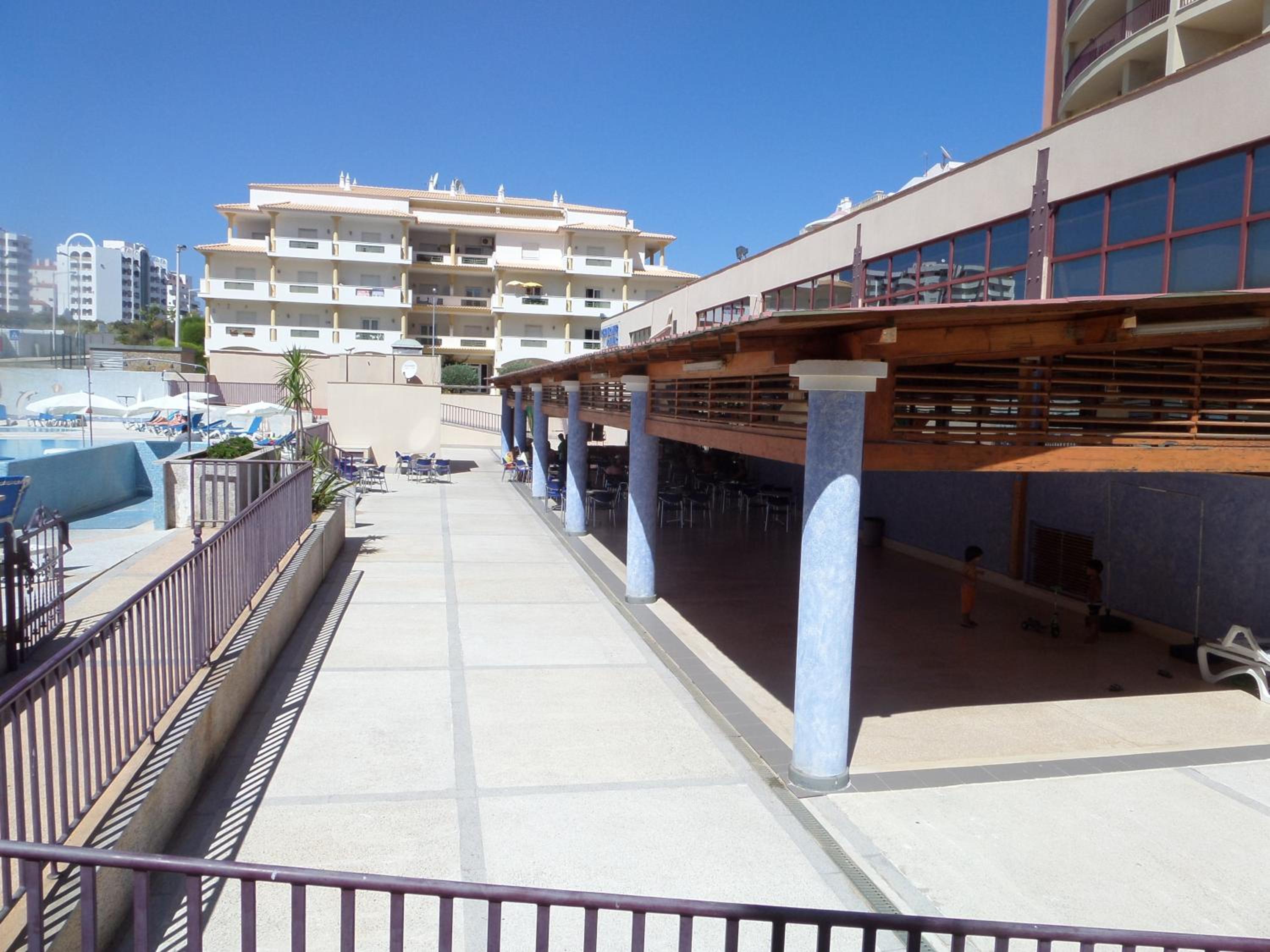 One-Bedroom Apartment with Sea View photo 3