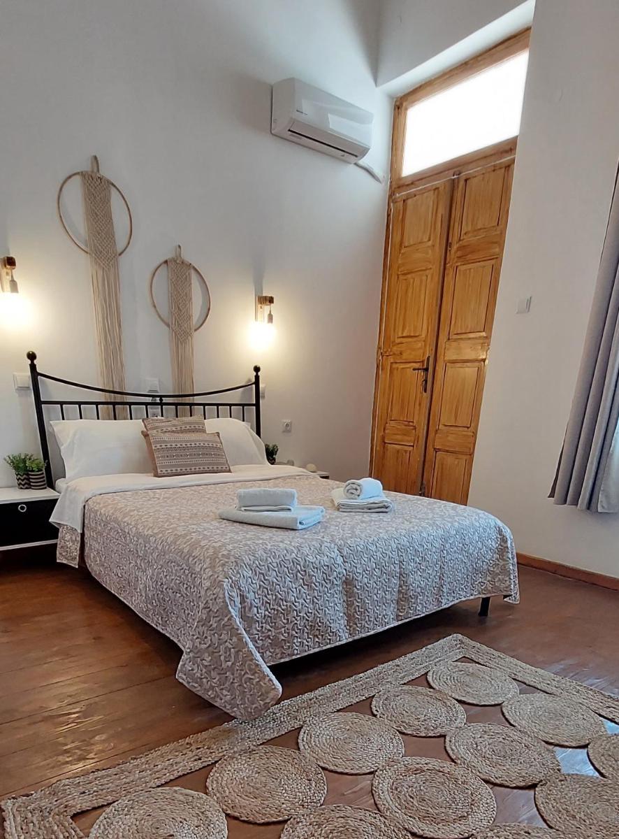Deluxe Double Room with Balcony and Sea View photo 2