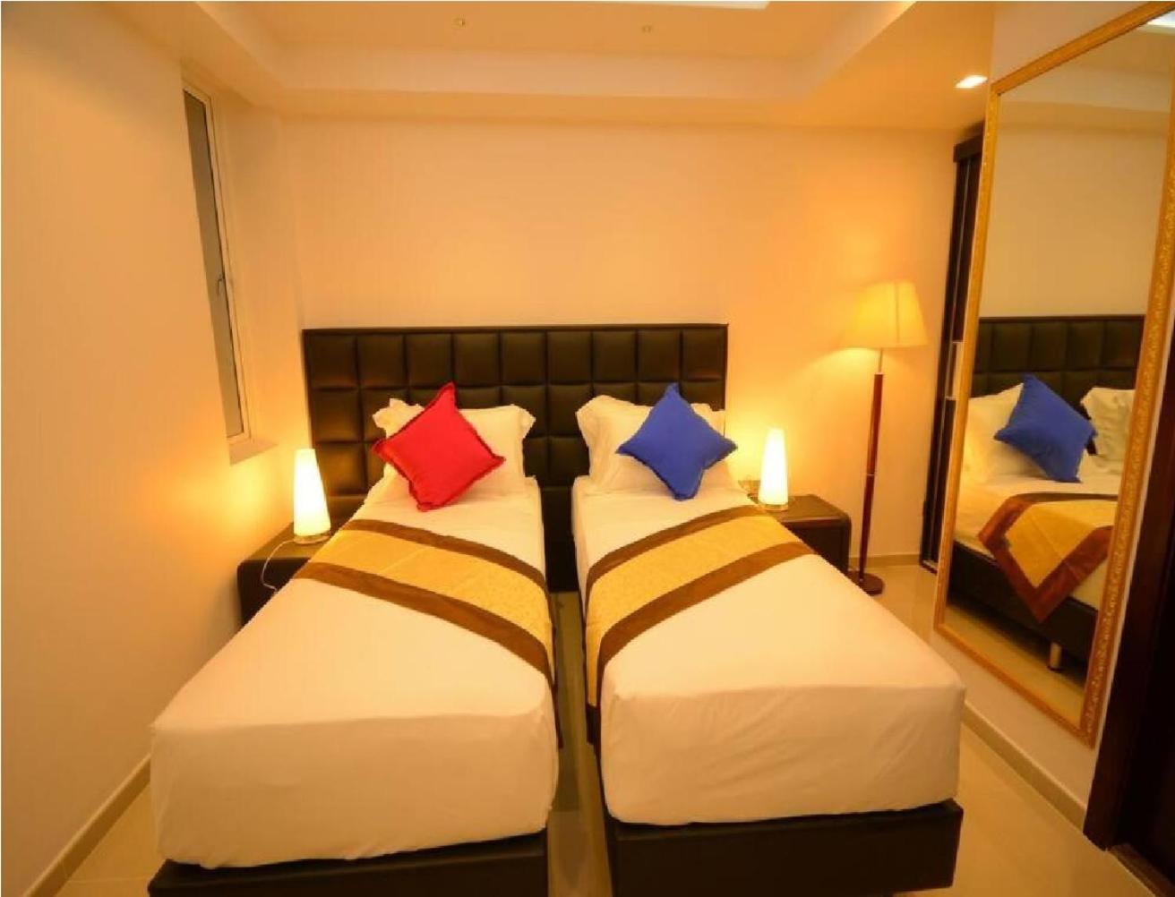 Deluxe Twin Room - Photo 11