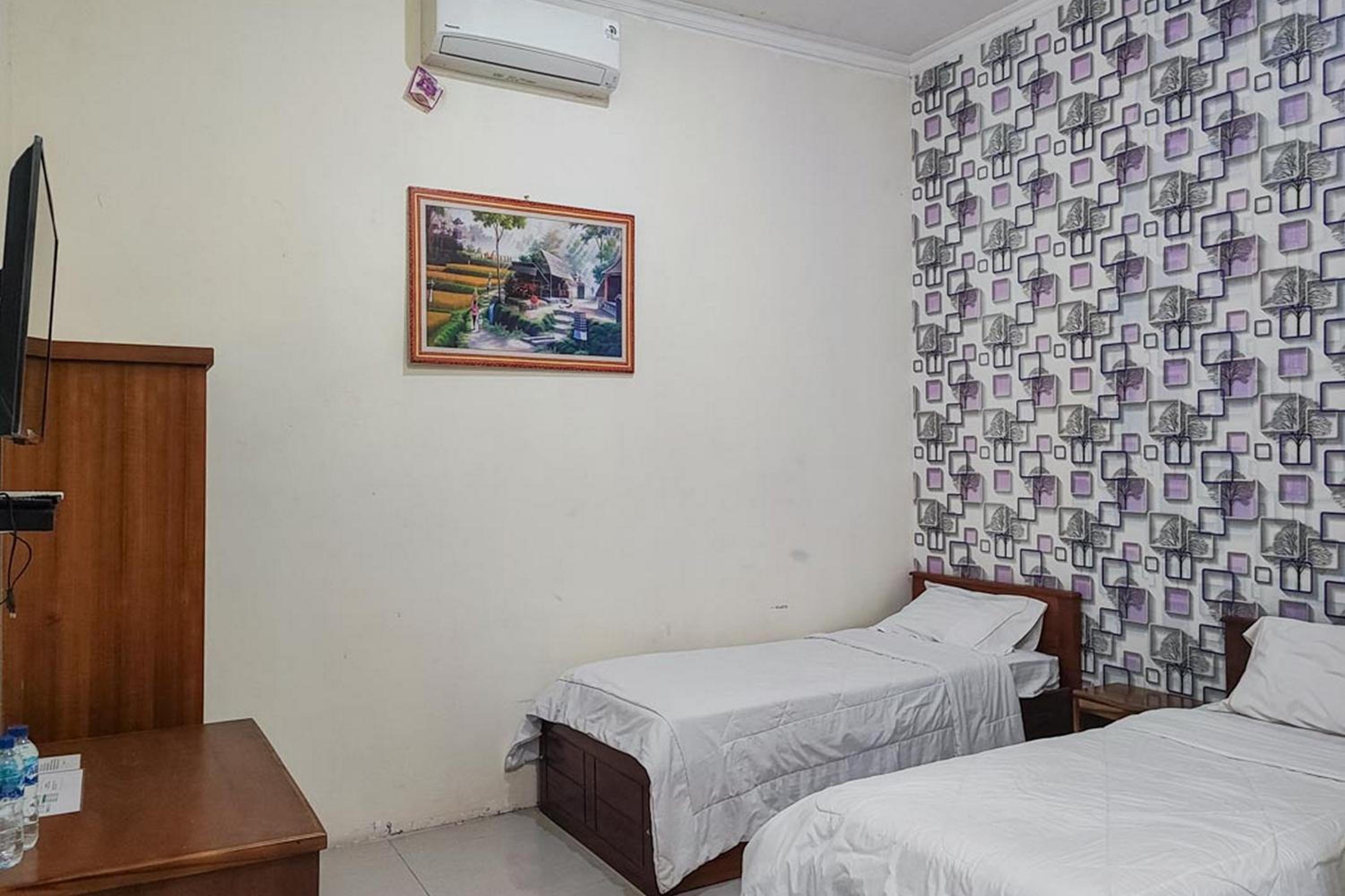 Twin Room - Photo 6