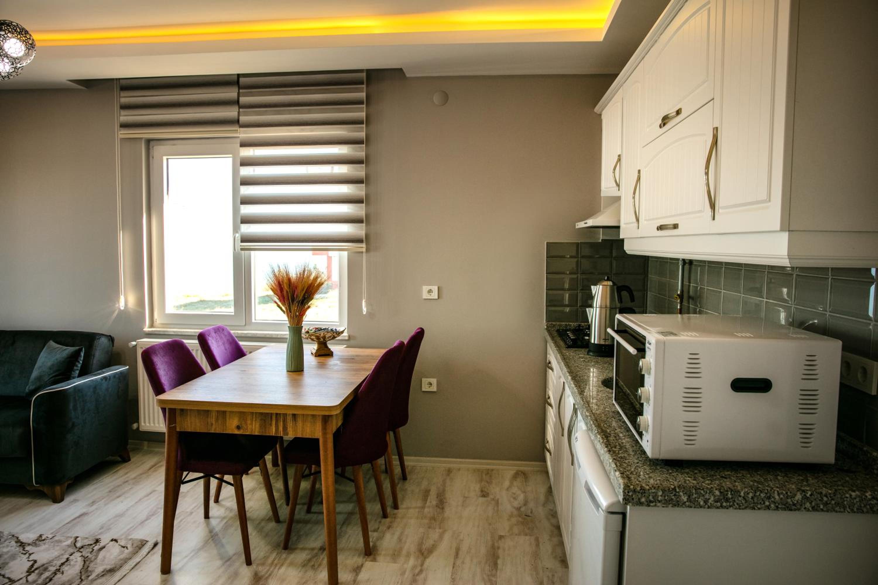 Apartment with Sea View - Photo 2