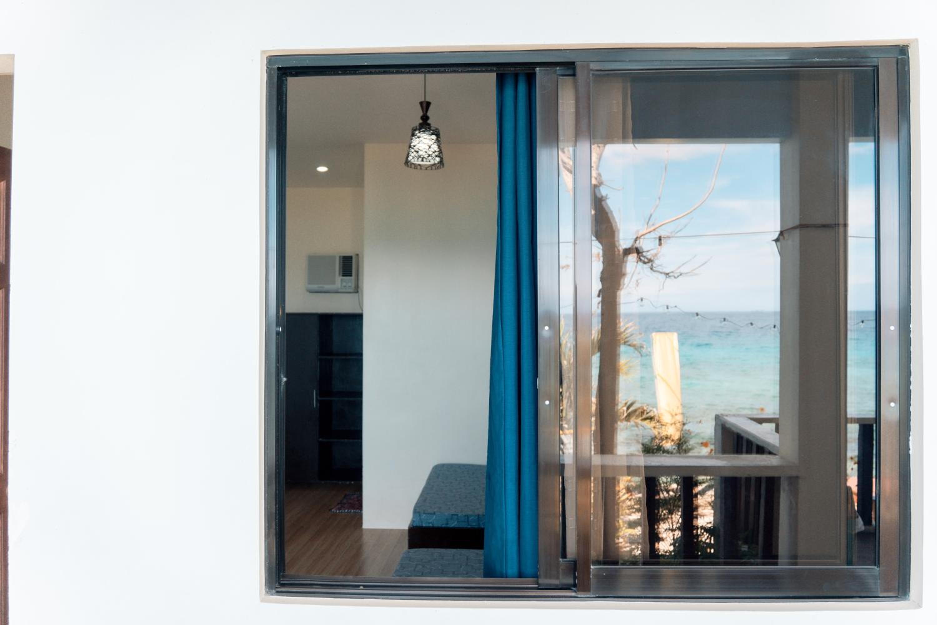 Queen Room with Sea View