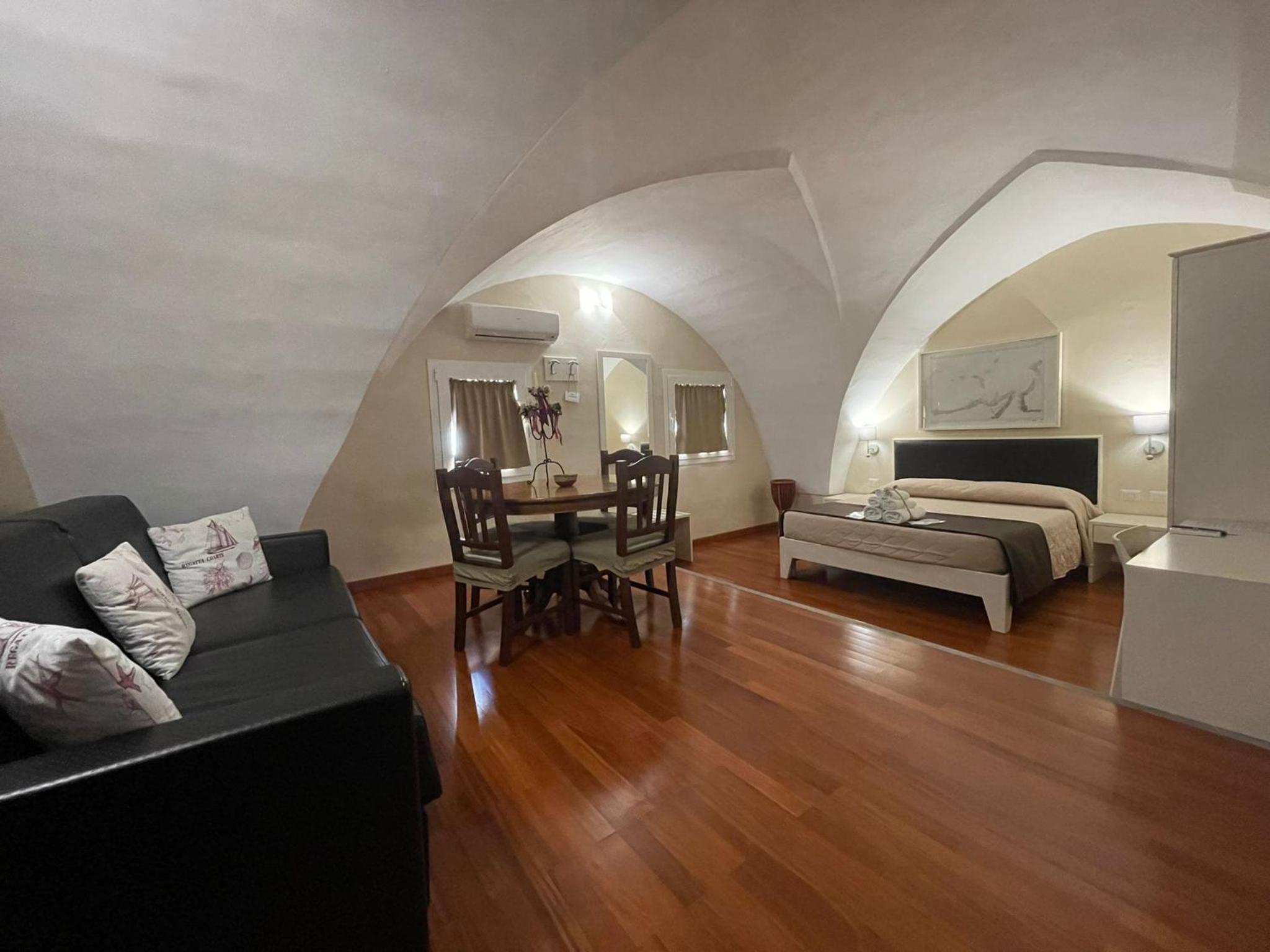 Two-Bedroom Apartment - Photo 12