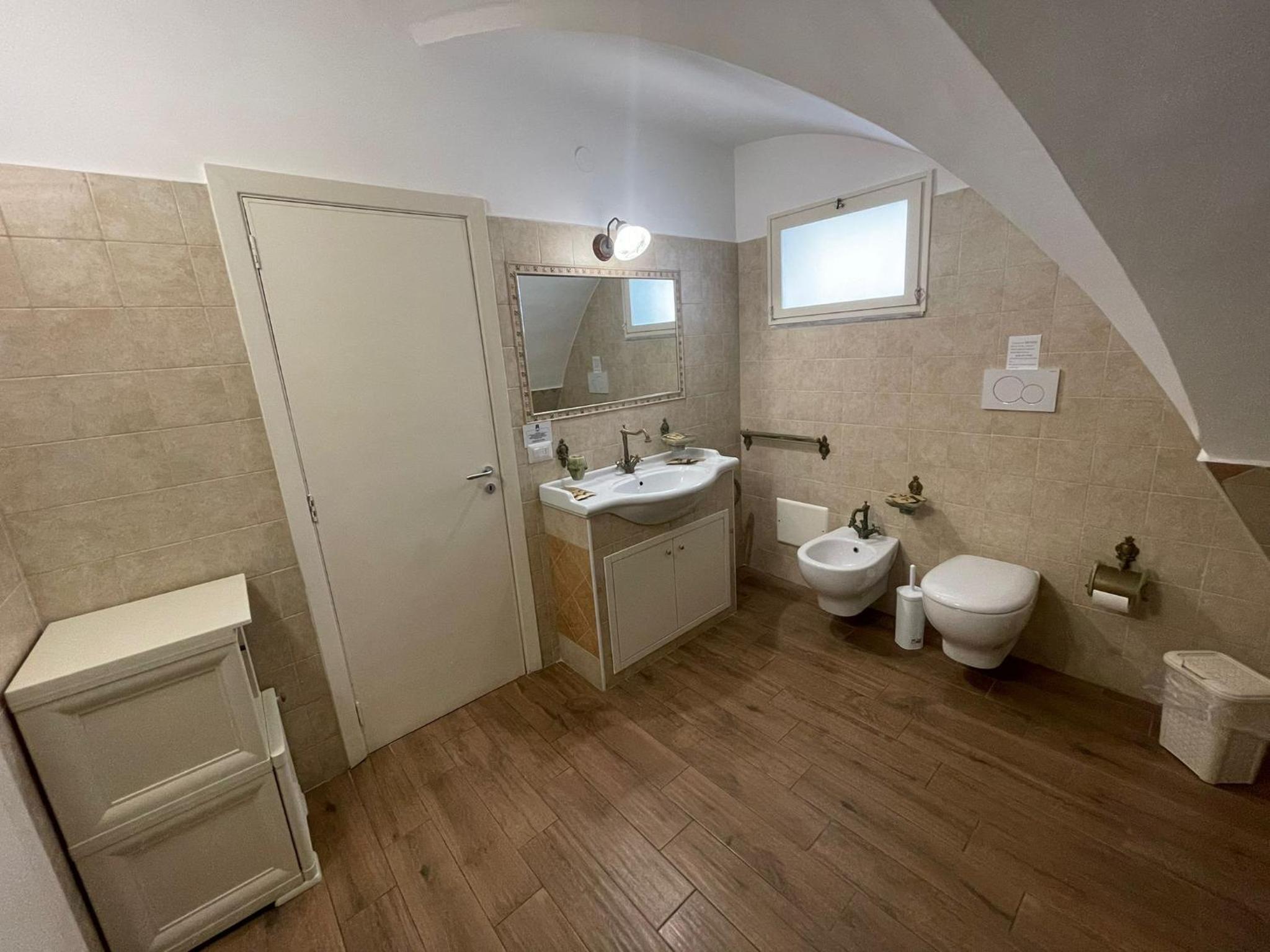 Two-Bedroom Apartment - Photo 24