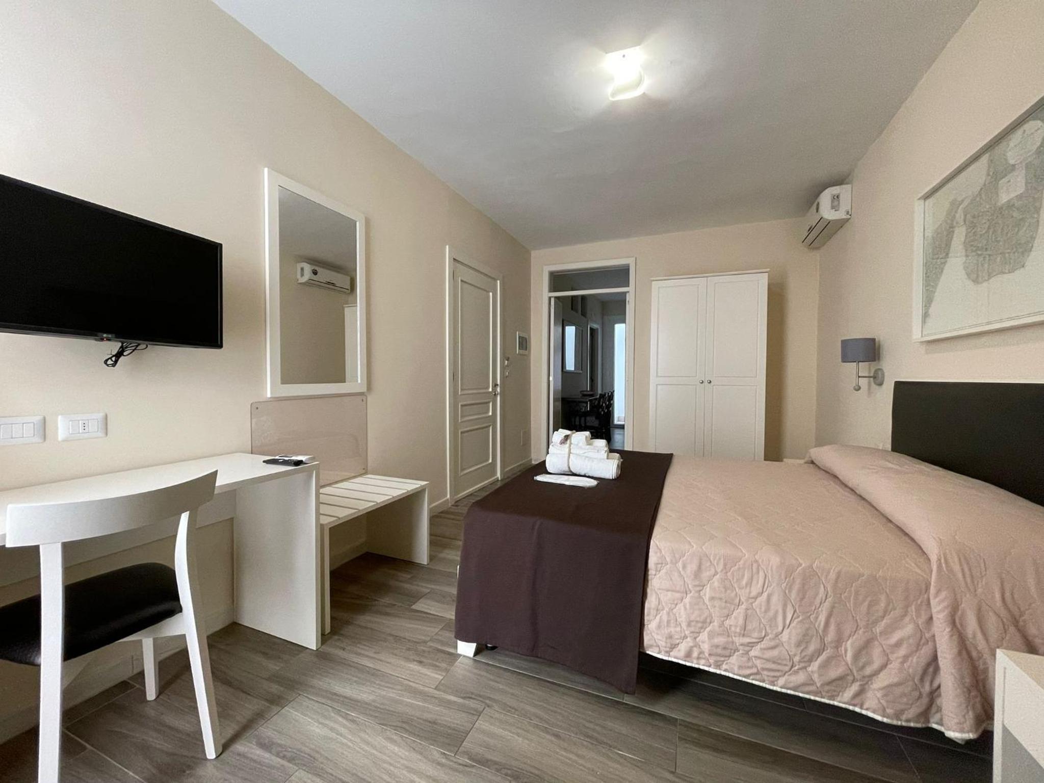 Two-Bedroom Apartment - Photo 11