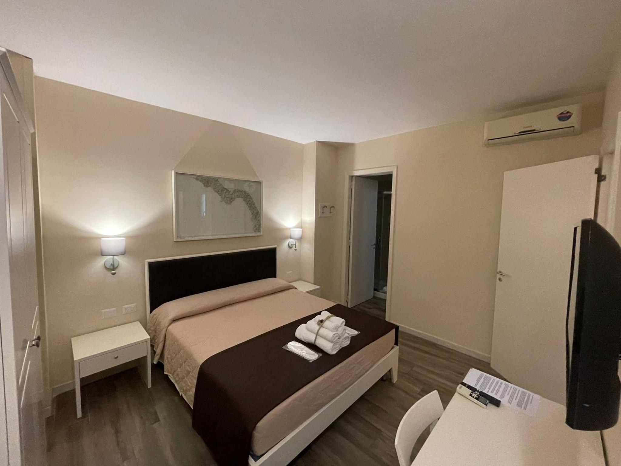 Two-Bedroom Apartment - Photo 7