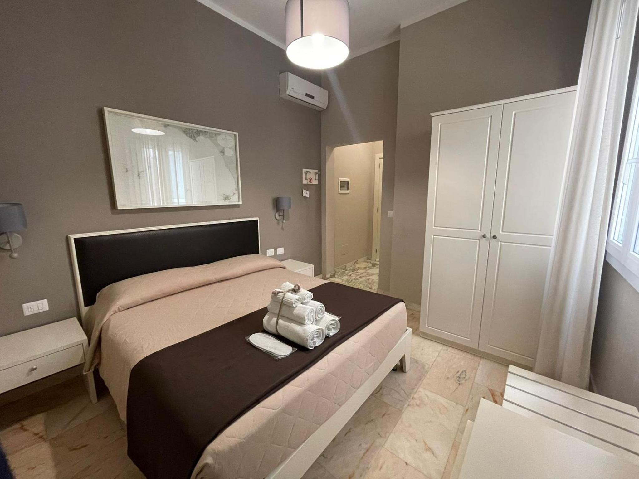 Standard Double Room - Photo 30