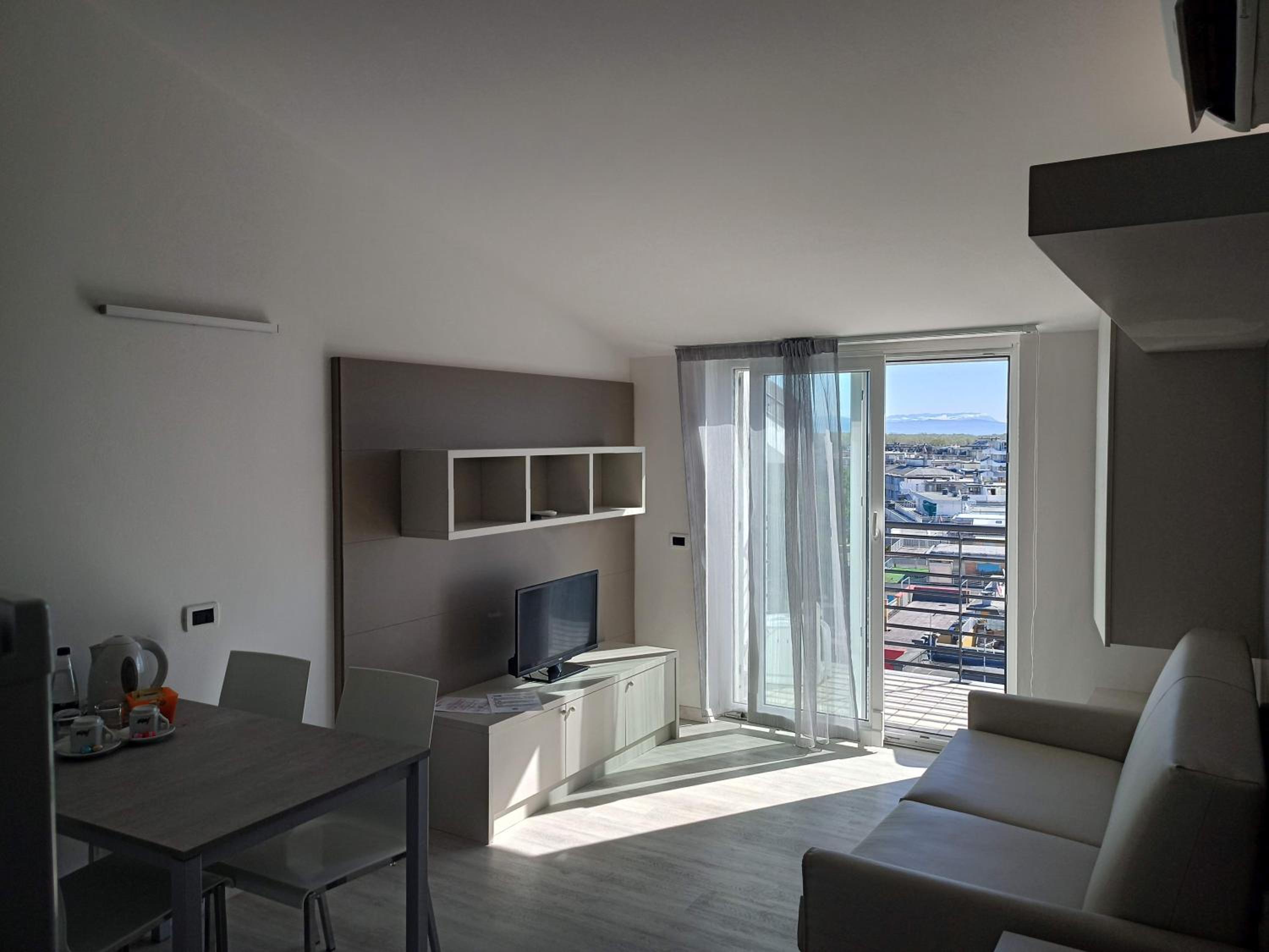 Suite with View - Photo 1