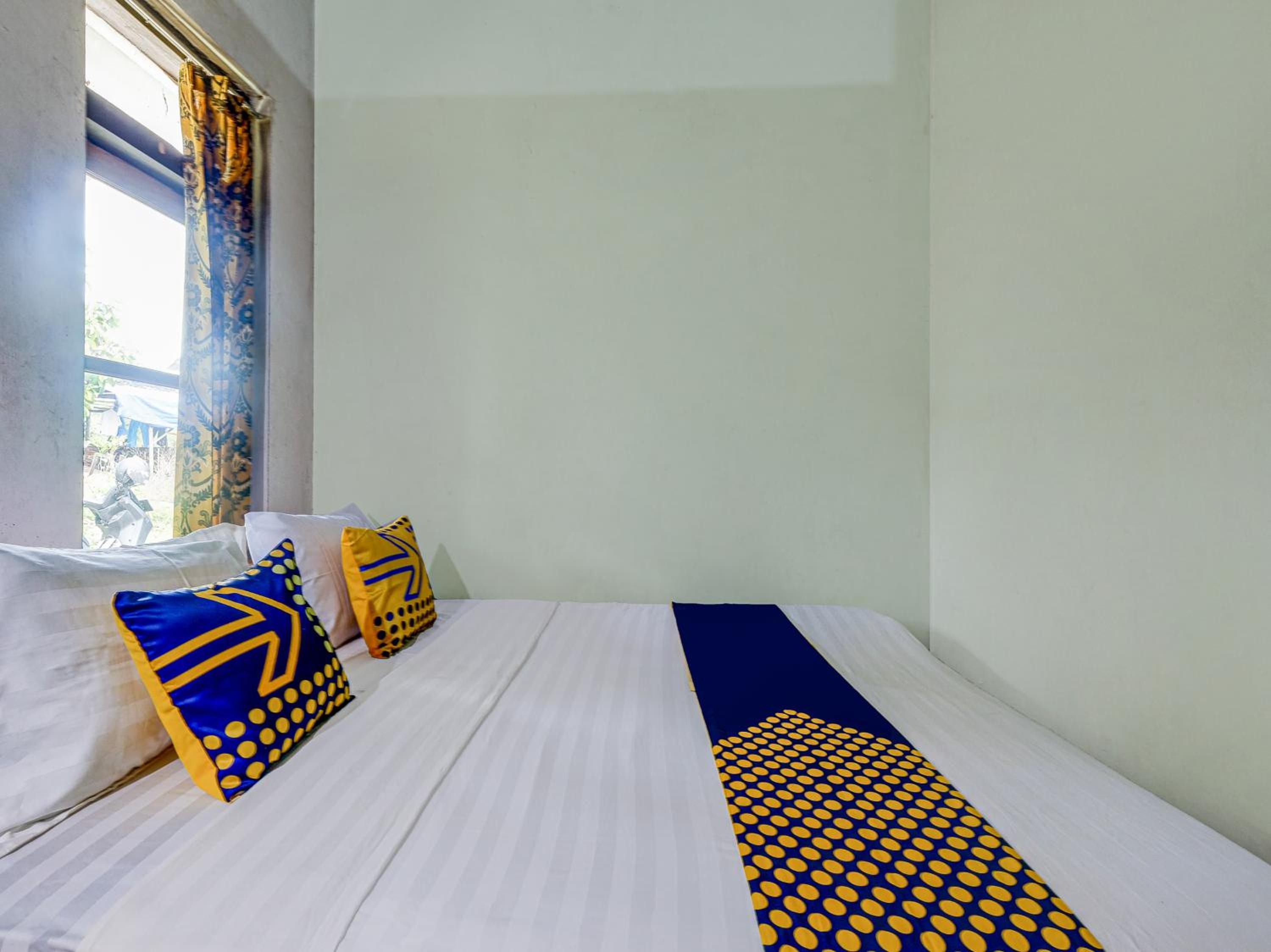 Double Room - Photo 6