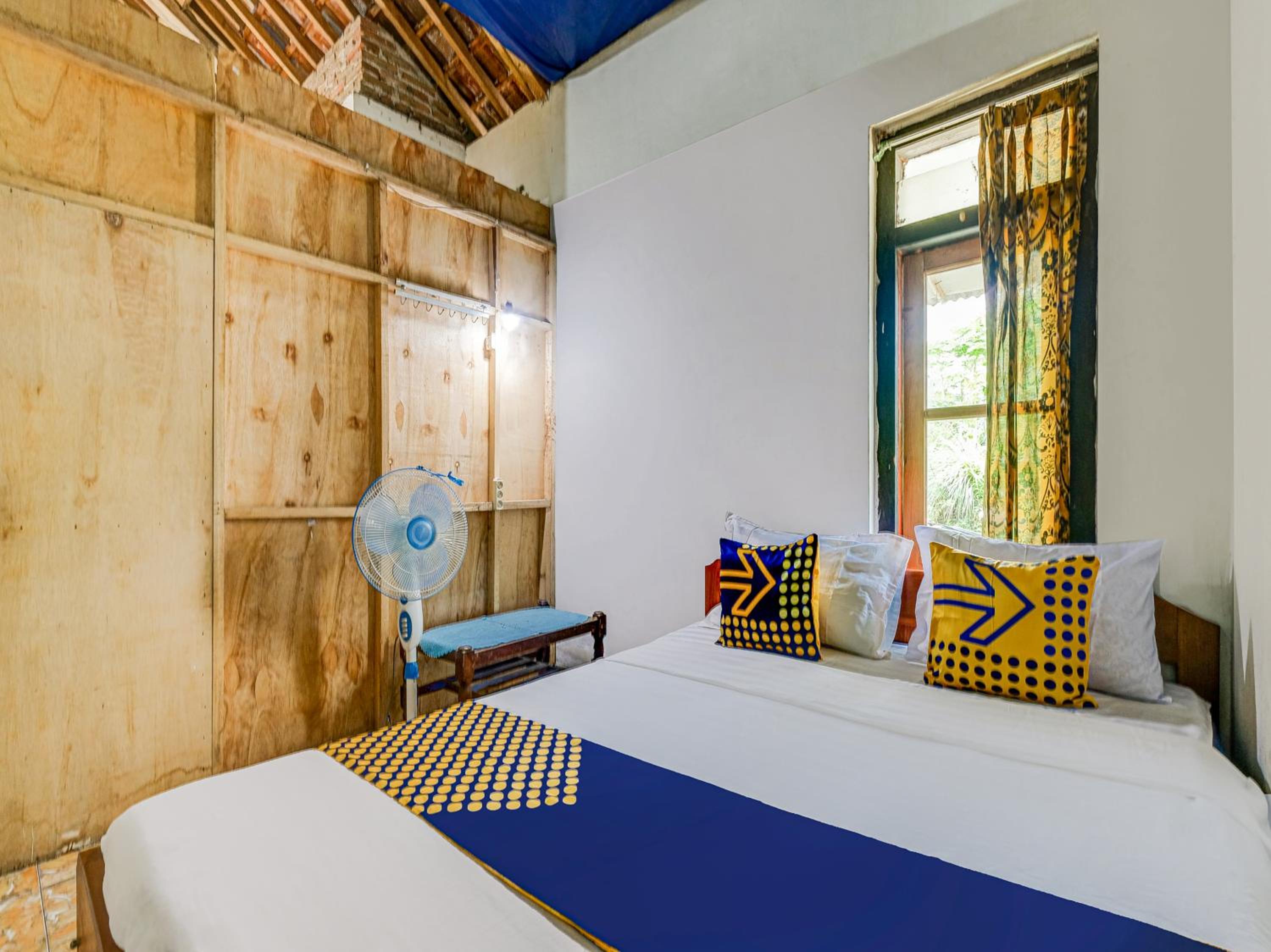 Double Room - Photo 7