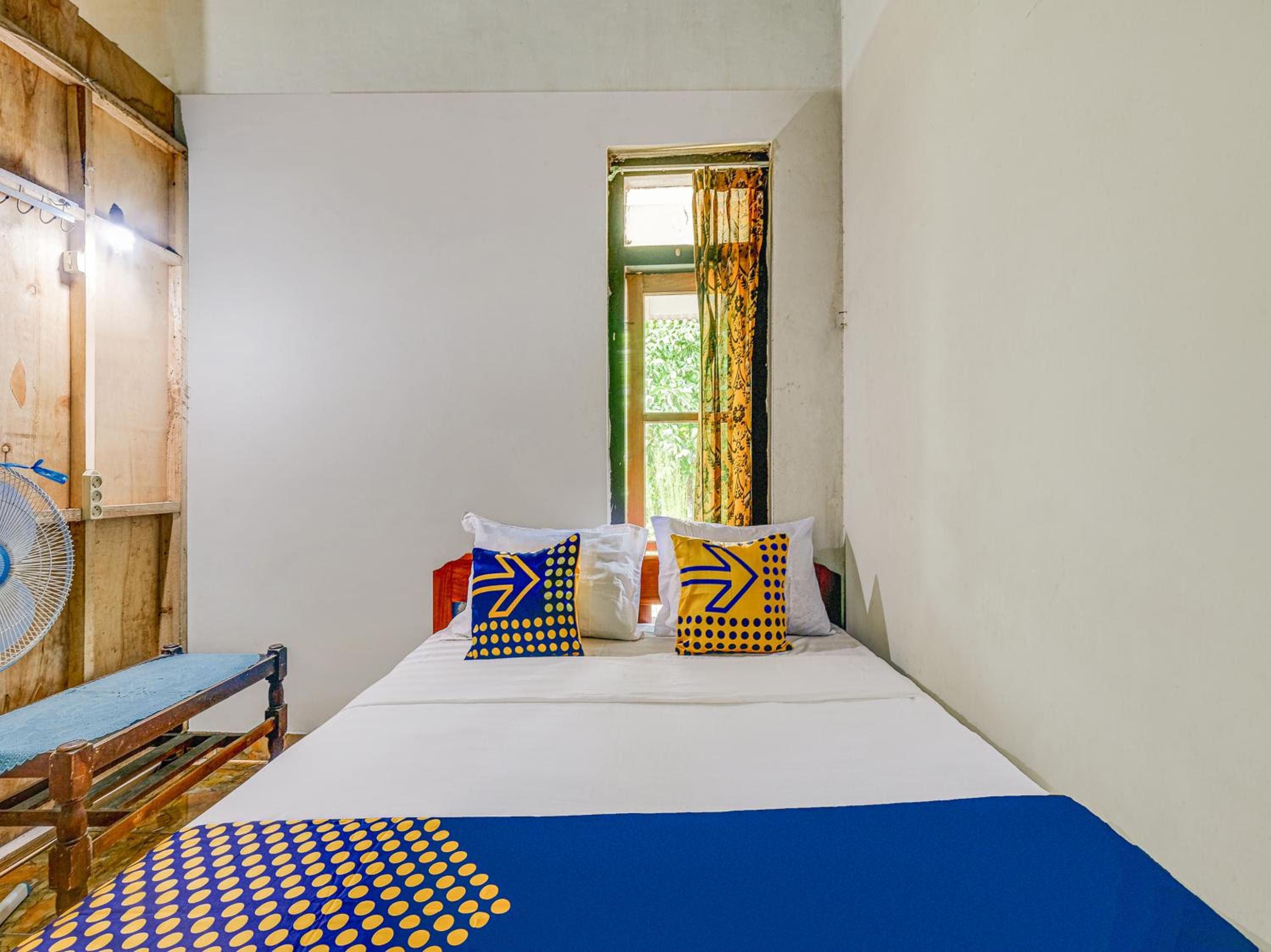 Double Room - Photo 8