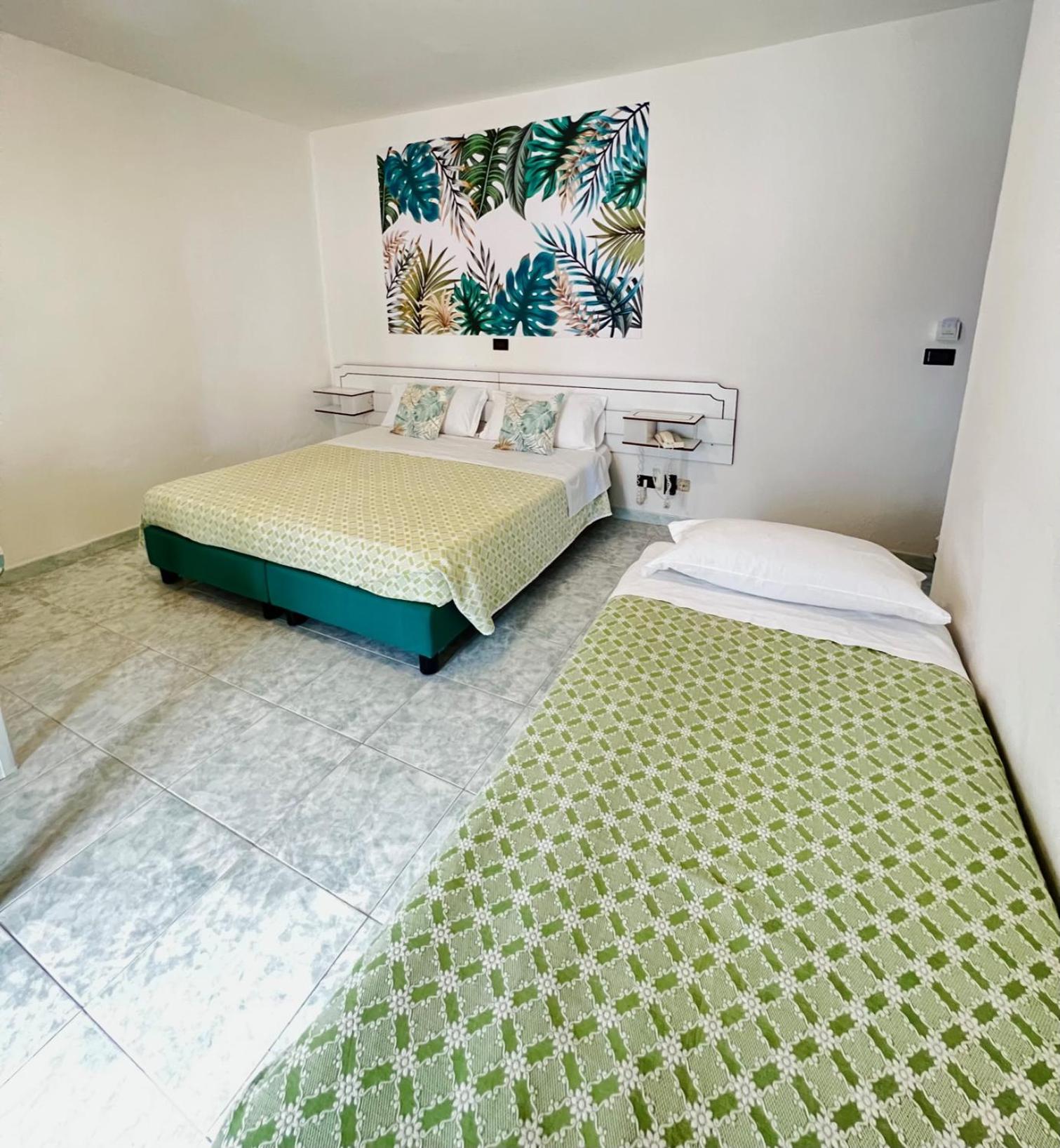 Superior Triple Room - Photo 13