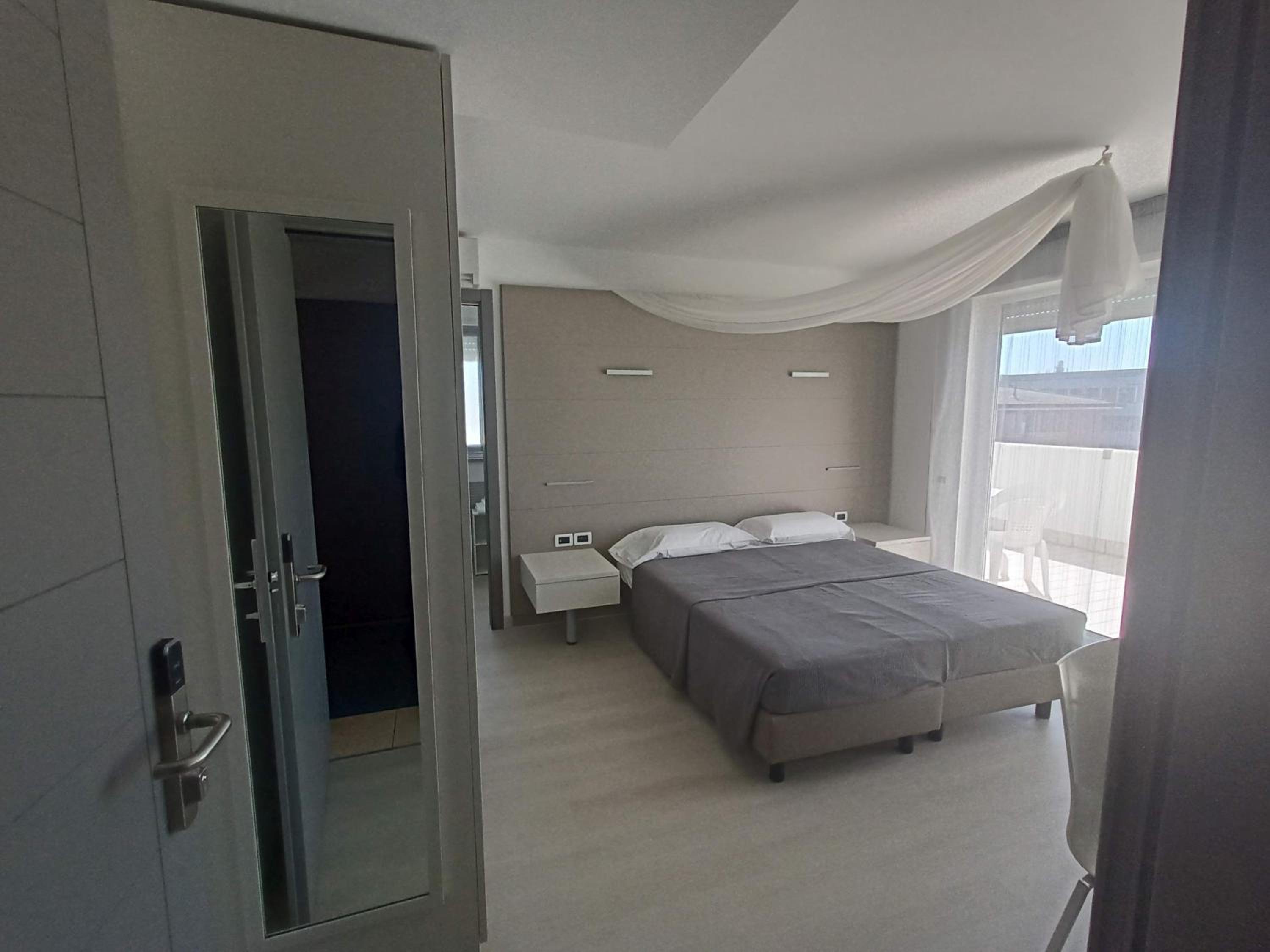 Double Room - Photo 1