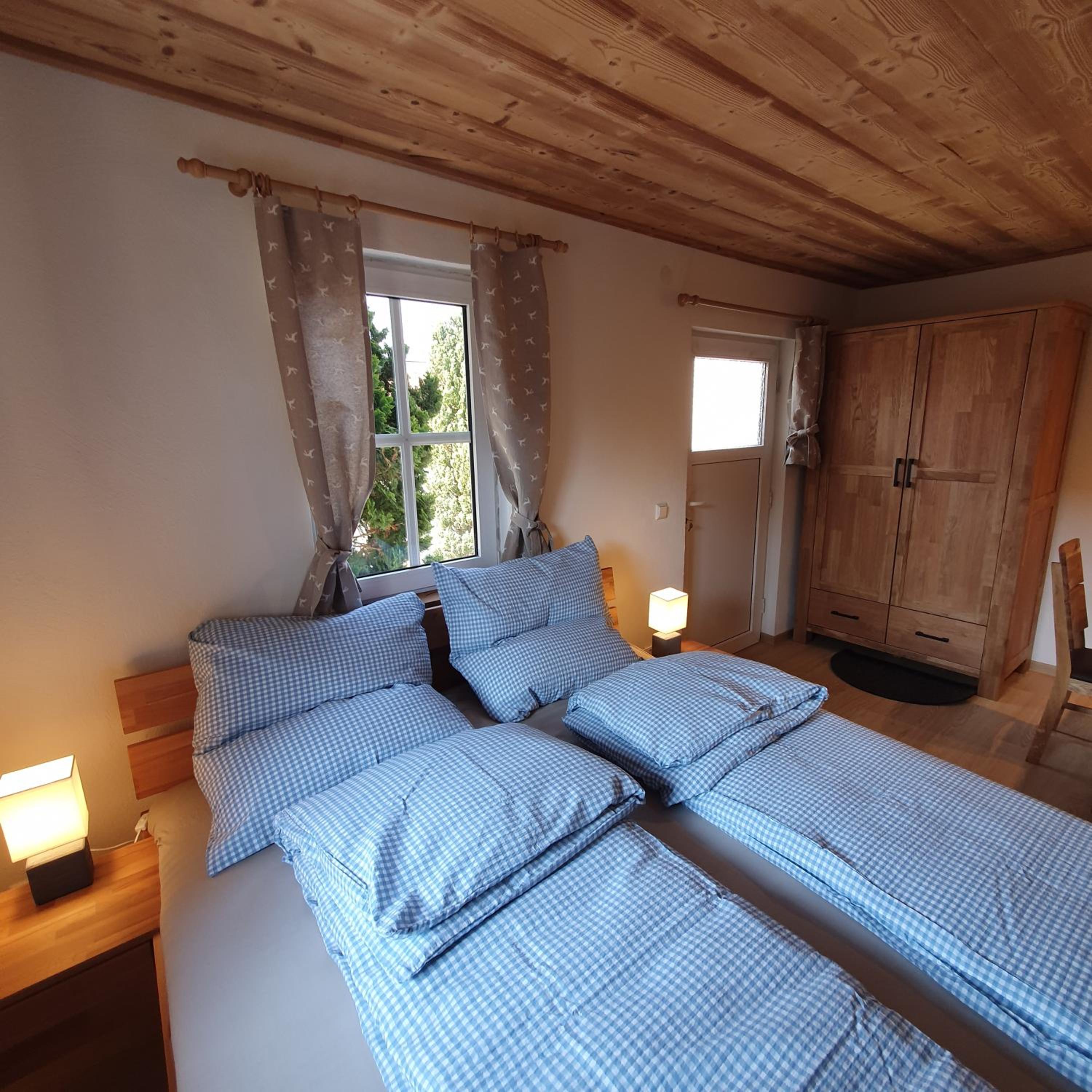 One-Bedroom Apartment - Photo 11