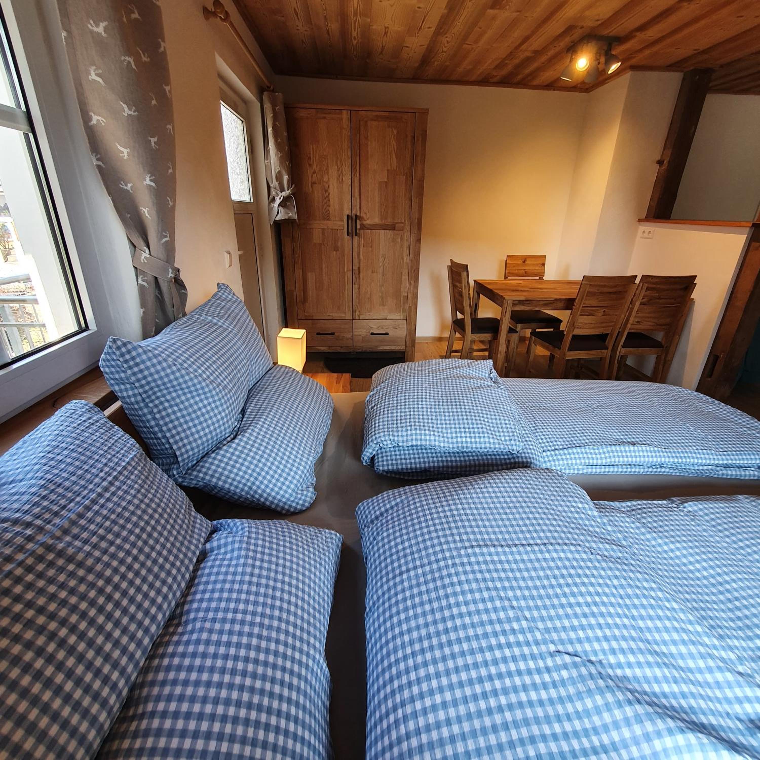 One-Bedroom Apartment - Photo 3