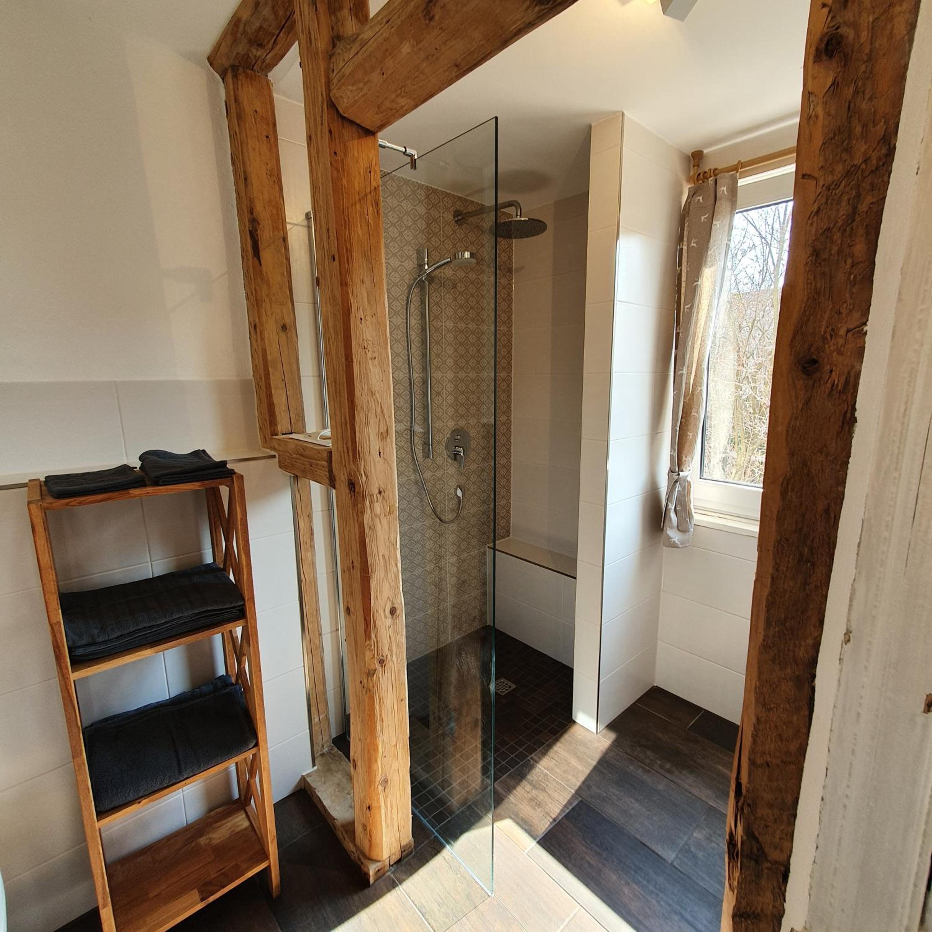 One-Bedroom Apartment - Photo 4