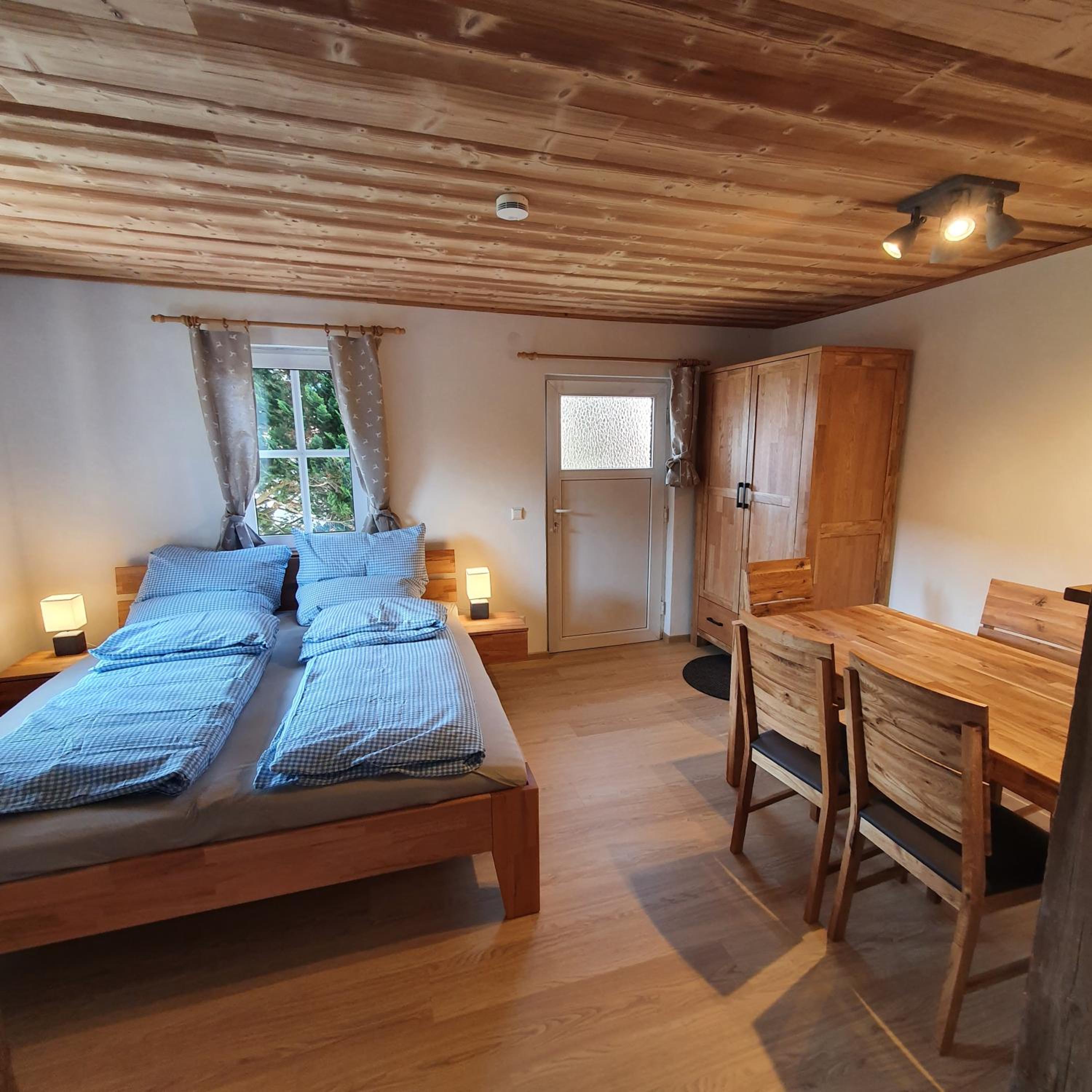 One-Bedroom Apartment - Photo 1