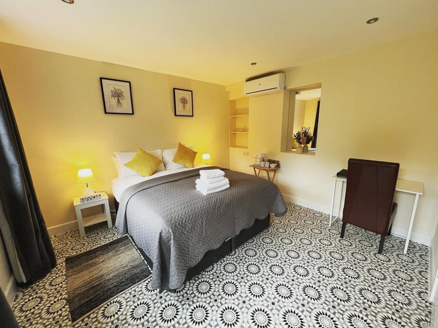 Deluxe Double or Twin Room with Garden View - Photo 1