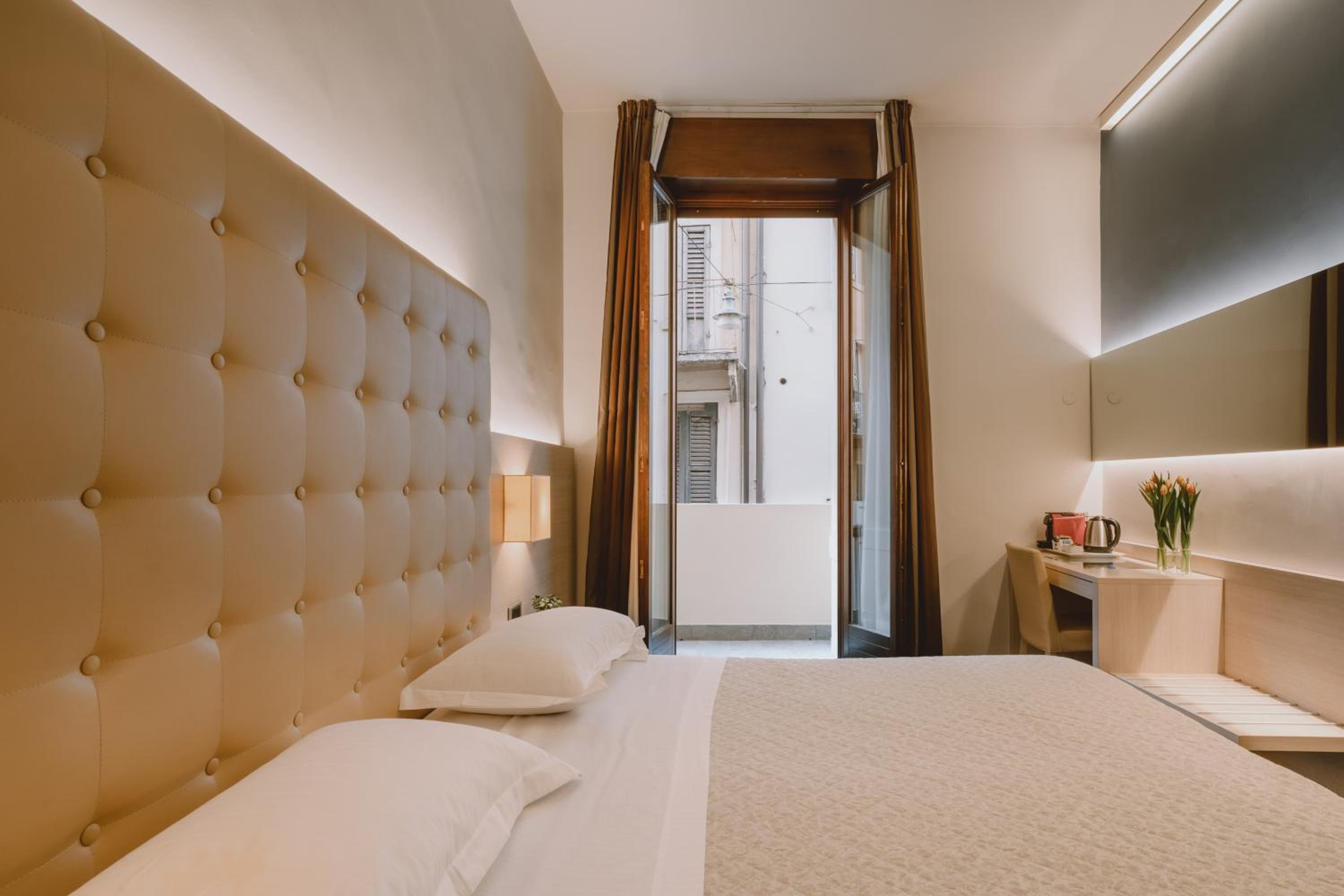 Superior Double or Twin Room - Photo 15