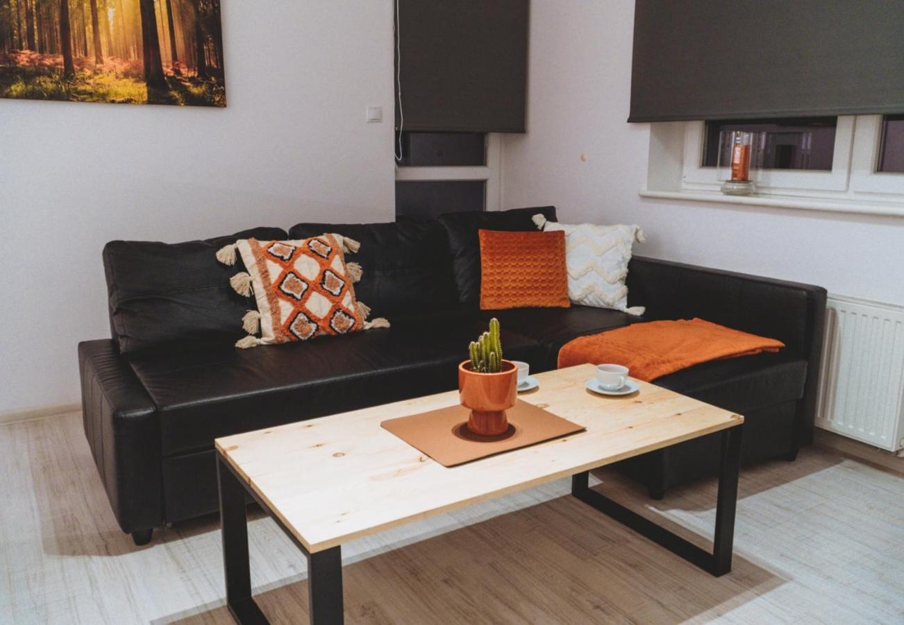 Studio Apartment - Photo 54