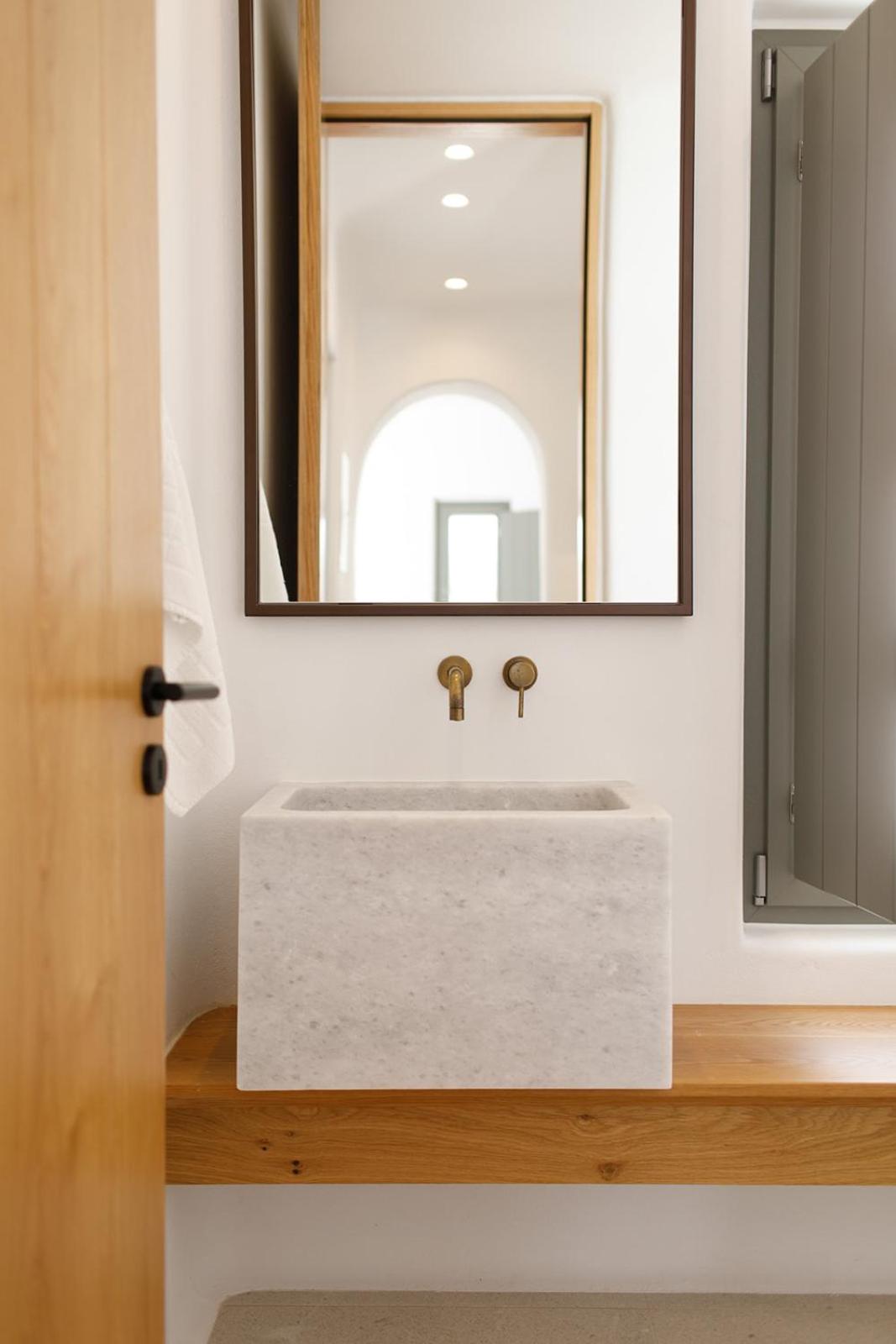 Suite with Private Pool - Photo 24