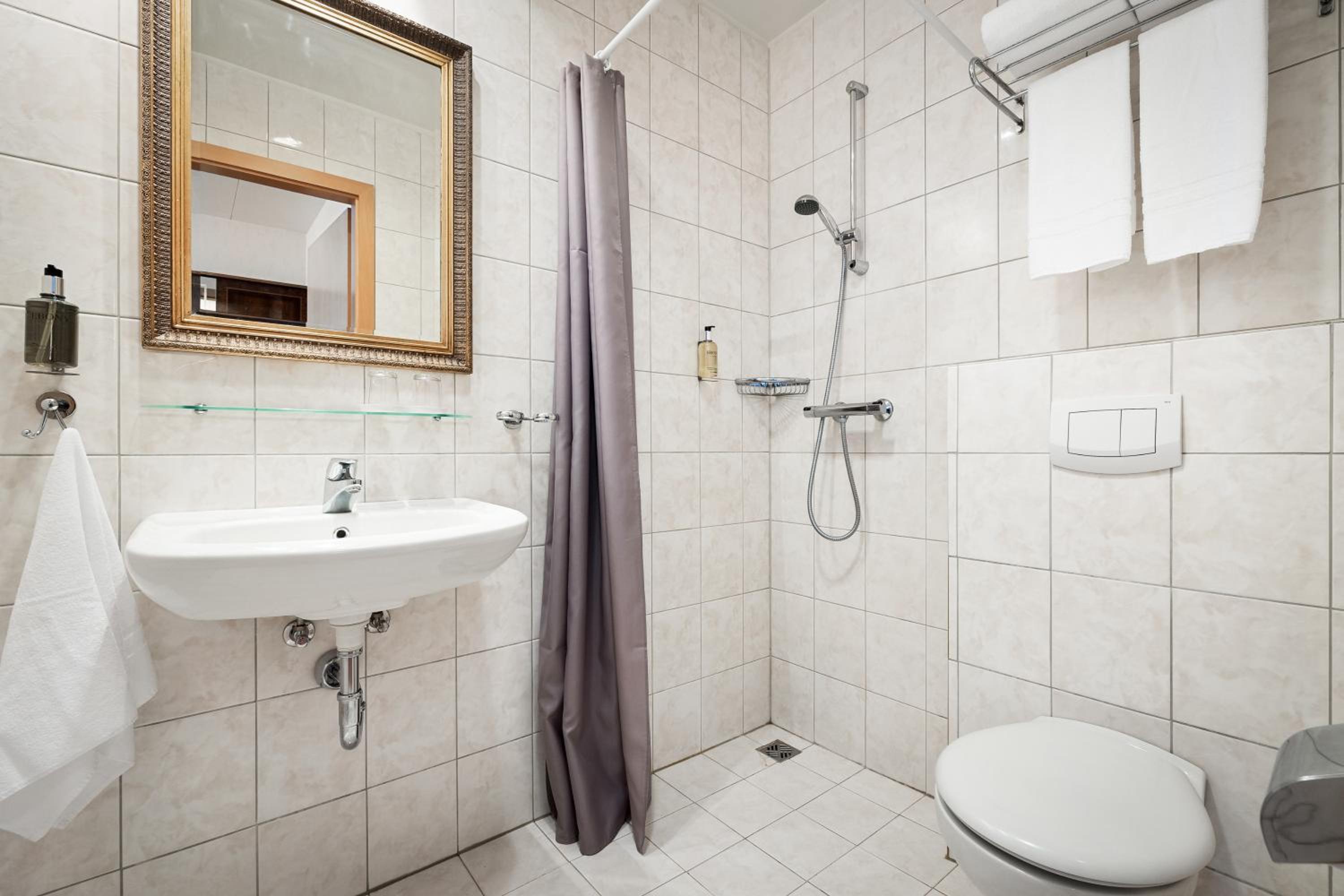 Standard Single Room photo 3