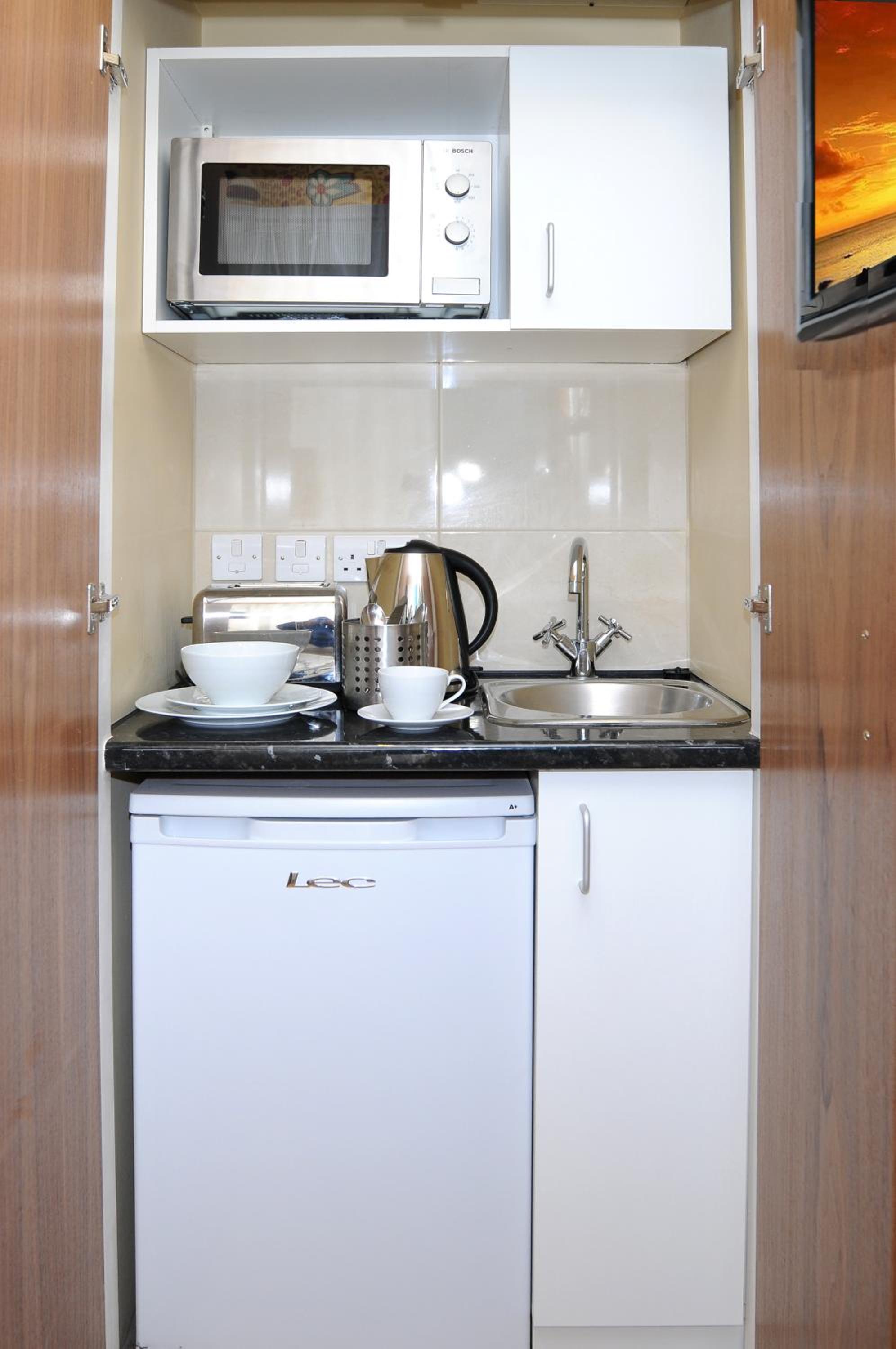 Double Studio (2 Adults) photo 3