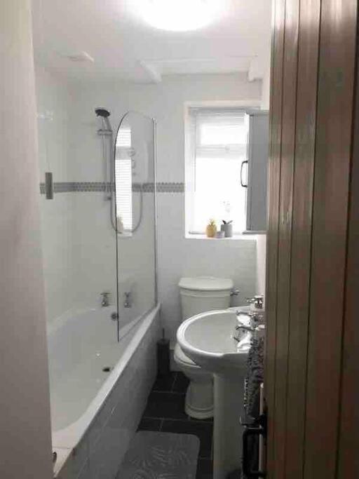 Two-Bedroom House photo 3