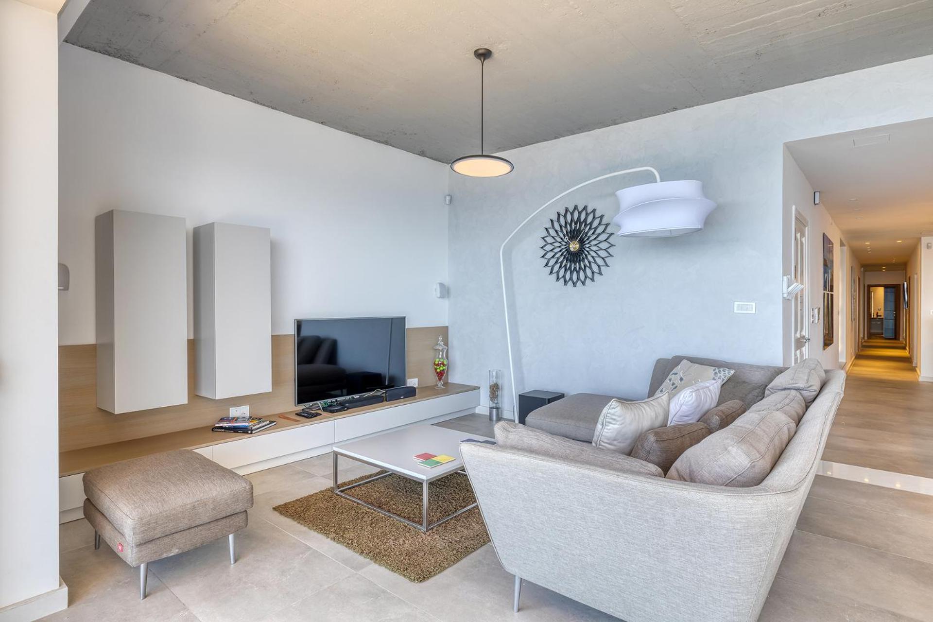 Apartment with Sea View