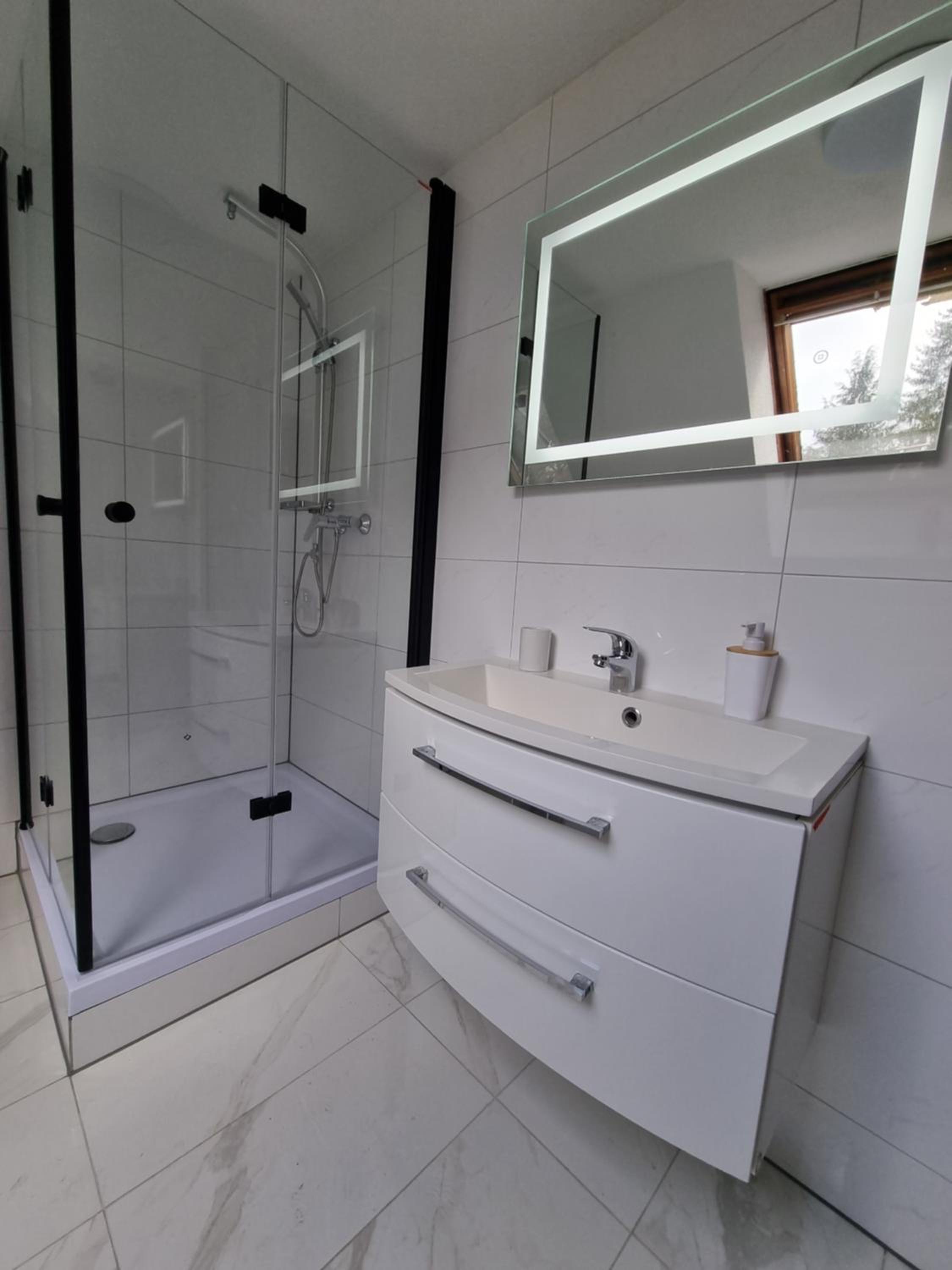 Two-Bedroom Apartment - Photo 4