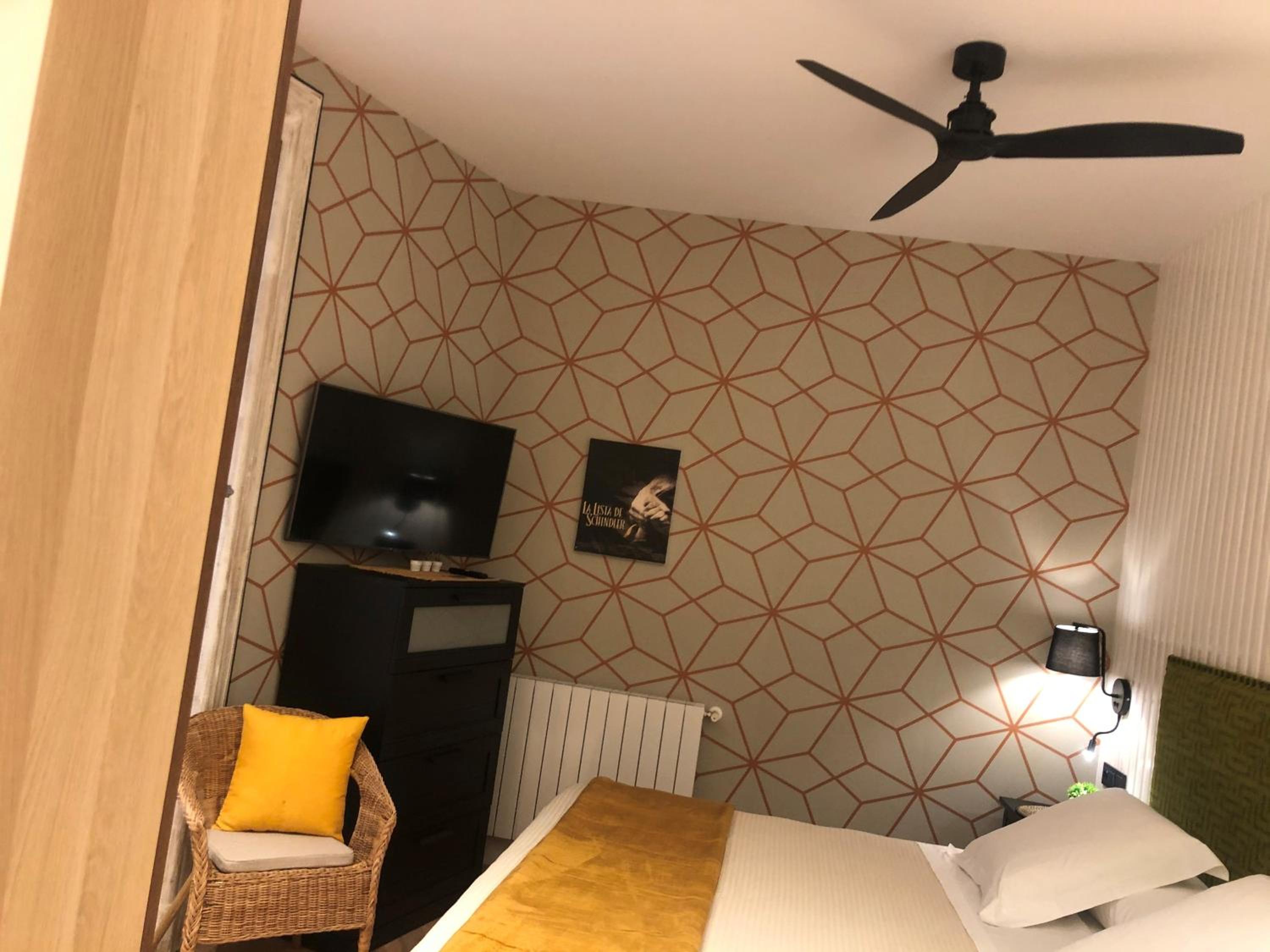 Three-Bedroom Apartment - Photo 2