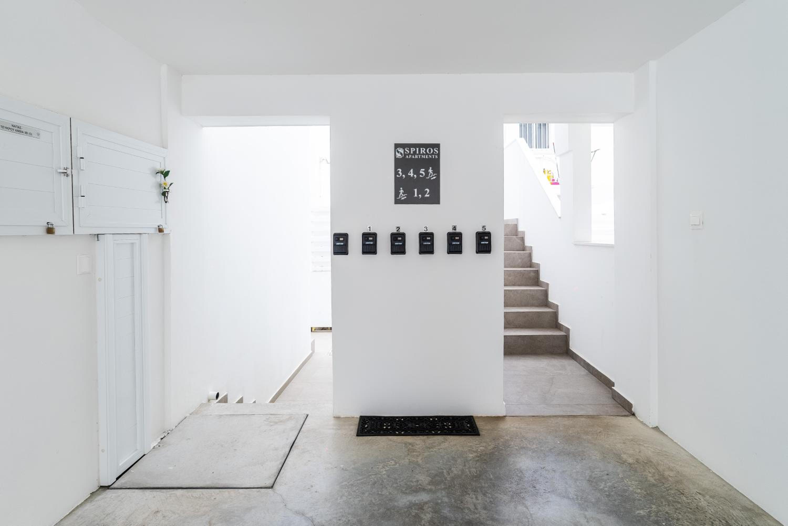 Apartment with Terrace photo 3